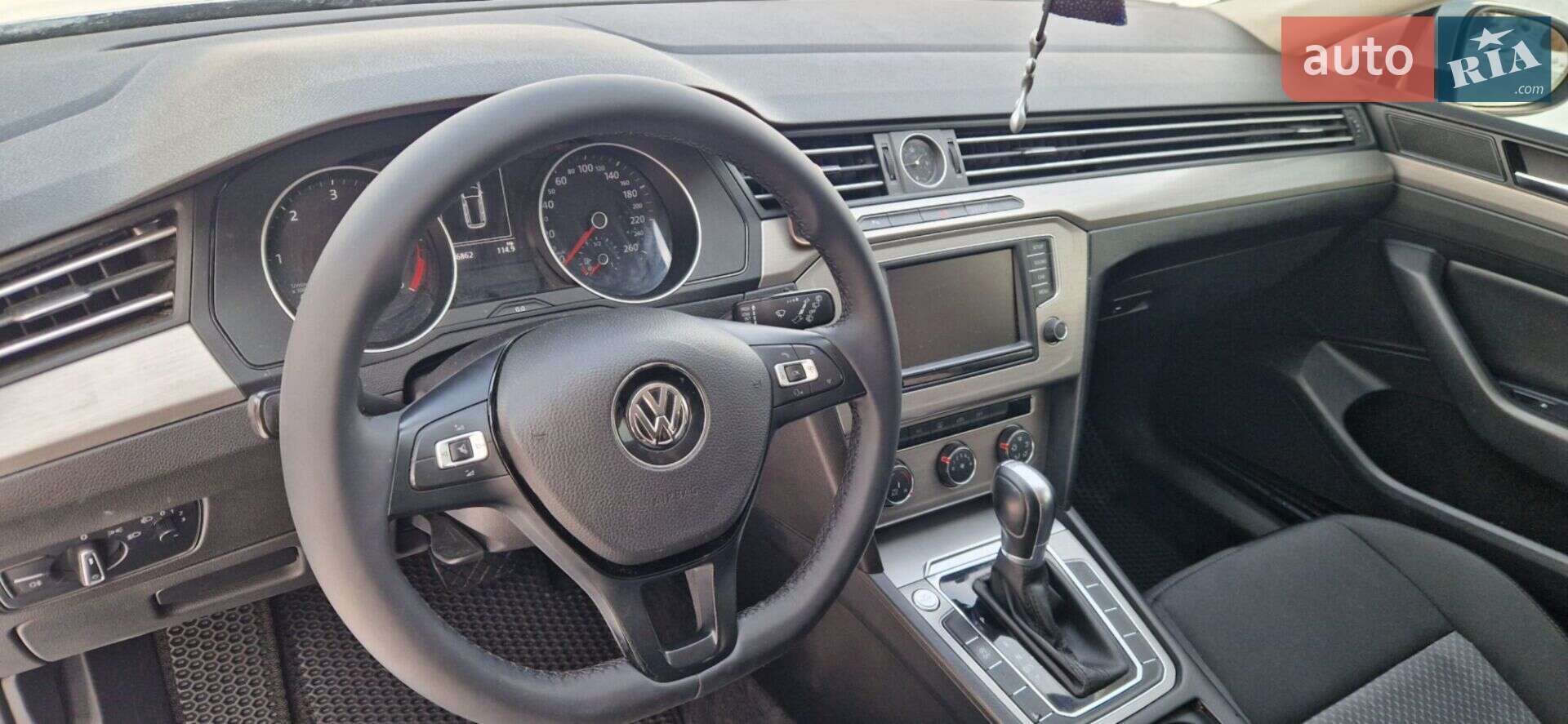 Volkswagen Passat 2015 VIN WVWZZZ3CZGE067670 фото оголошення 17 з 68