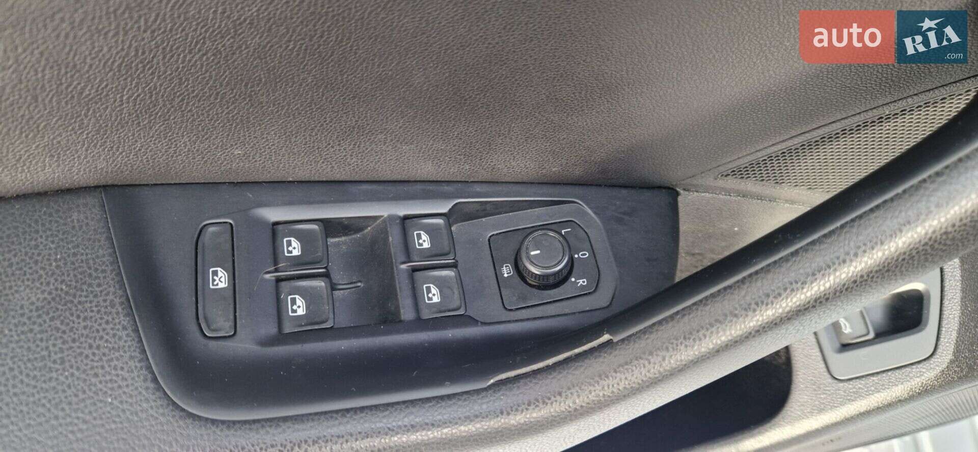 Volkswagen Passat 2015 VIN WVWZZZ3CZGE067670 фото оголошення 19 з 68