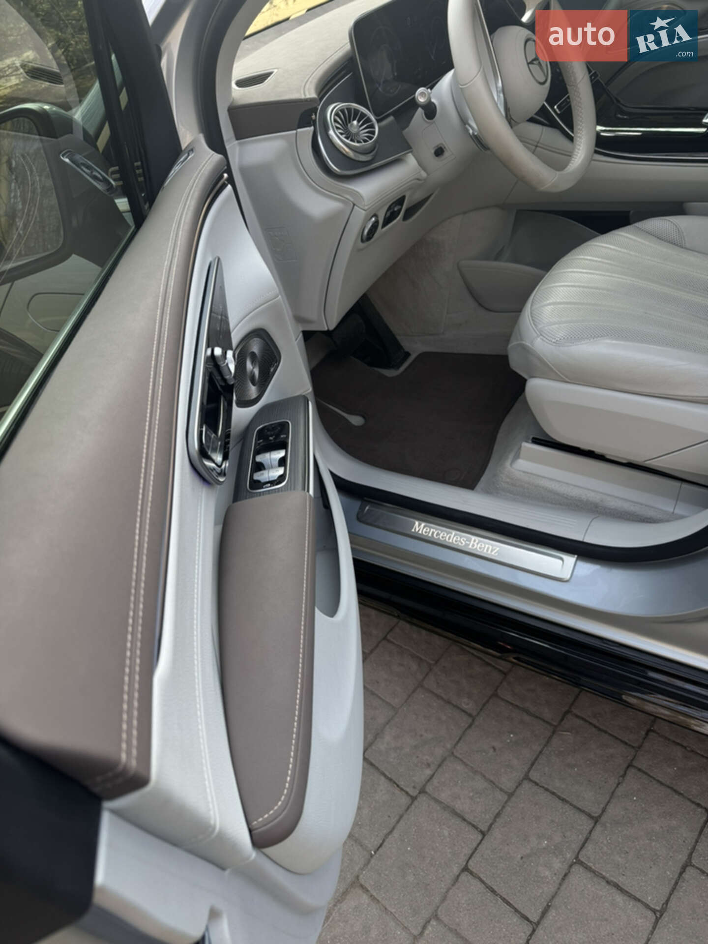 Mercedes-Benz EQS SUV 2023 VIN 4JGDM2EB5PA021681 фото оголошення 14 з 35