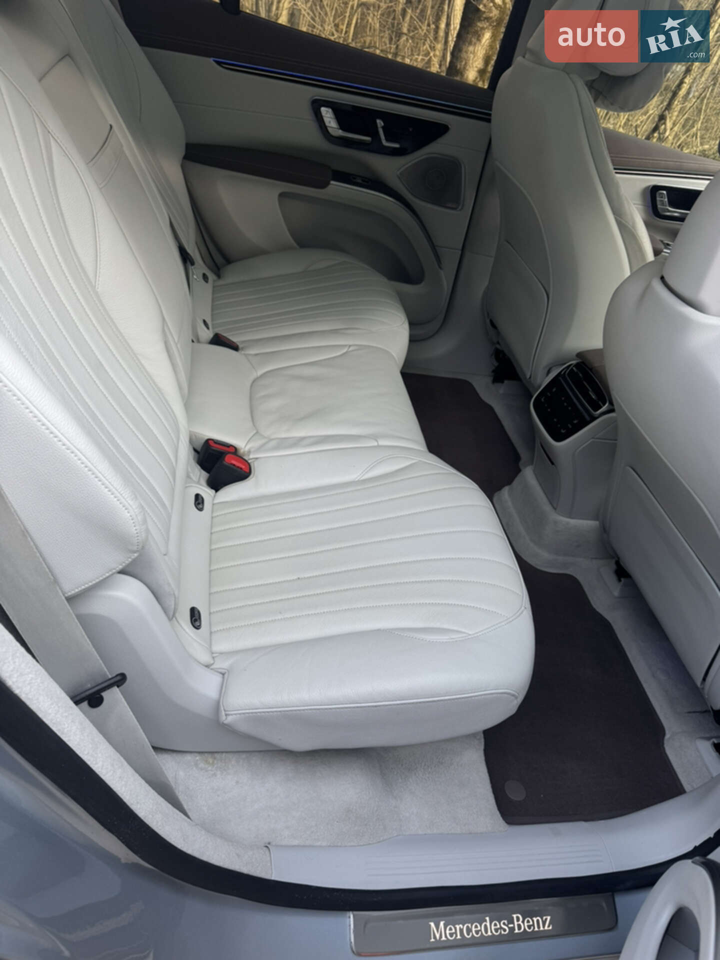 Mercedes-Benz EQS SUV 2023 VIN 4JGDM2EB5PA021681 фото оголошення 13 з 35