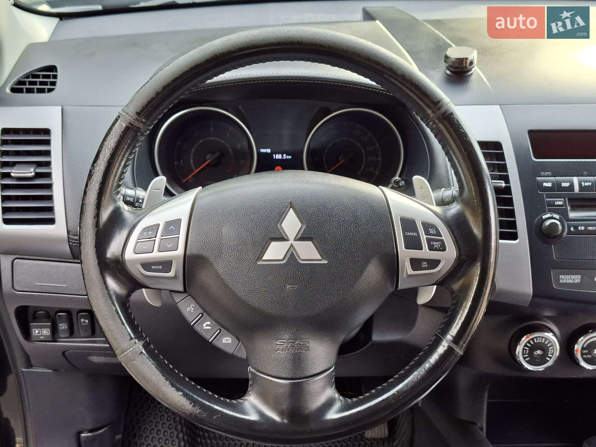 Mitsubishi Outlander XL 2010 VIN JMBXTCW5WAZ001959 фото оголошення 8 з 24