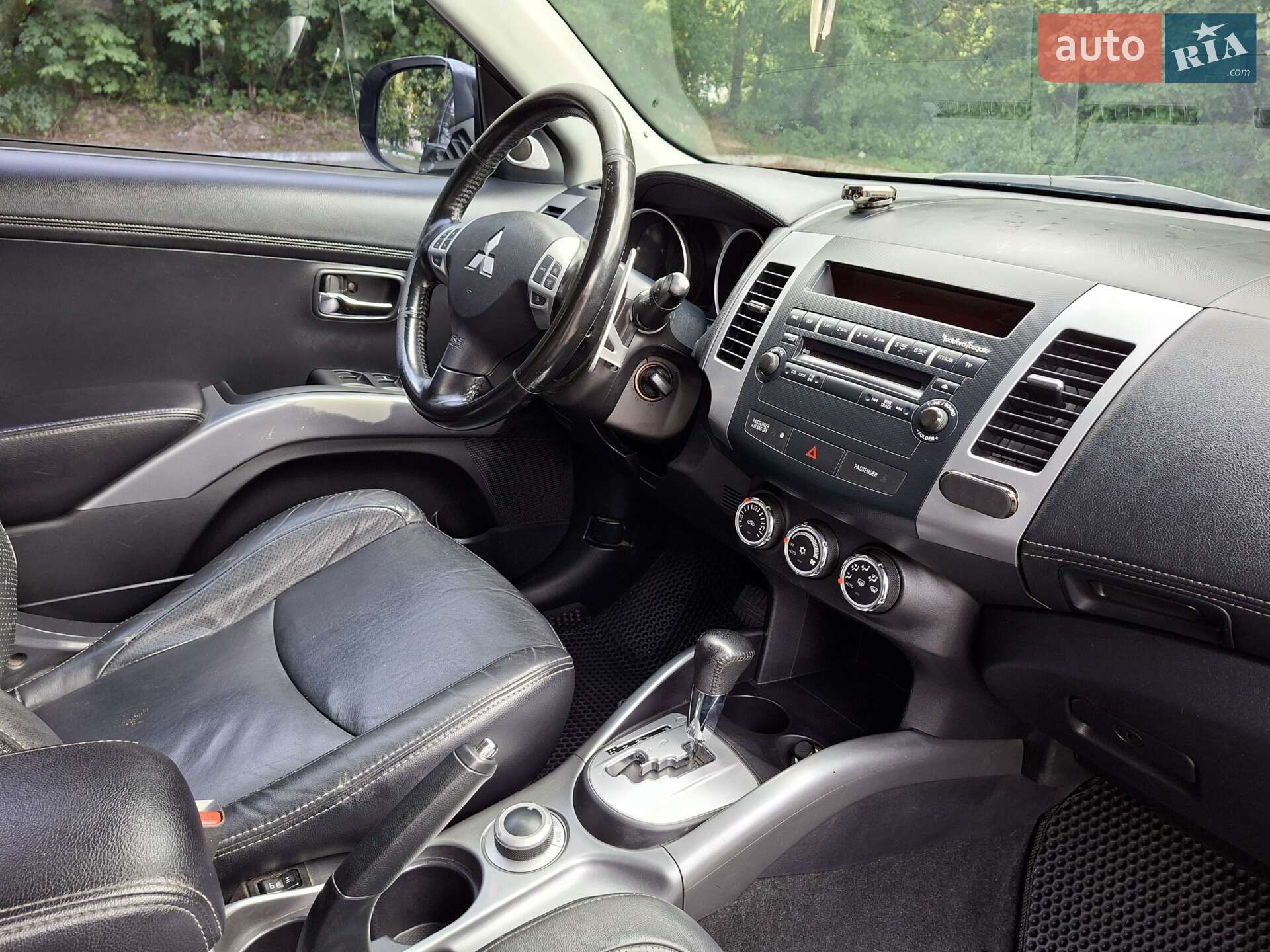 Mitsubishi Outlander XL 2010 VIN JMBXTCW5WAZ001959 фото оголошення 10 з 24