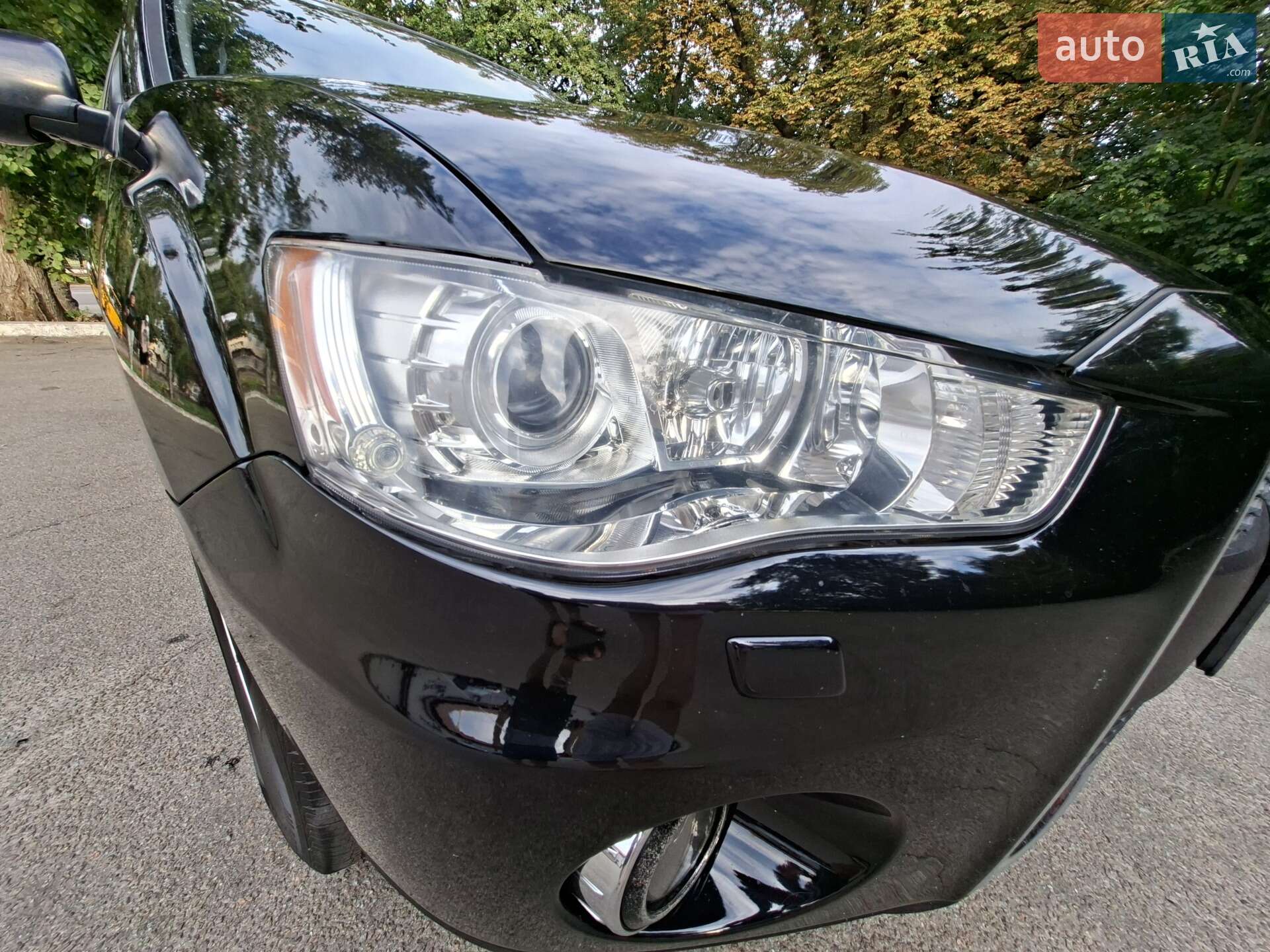 Mitsubishi Outlander XL 2010 VIN JMBXTCW5WAZ001959 фото оголошення 3 з 24