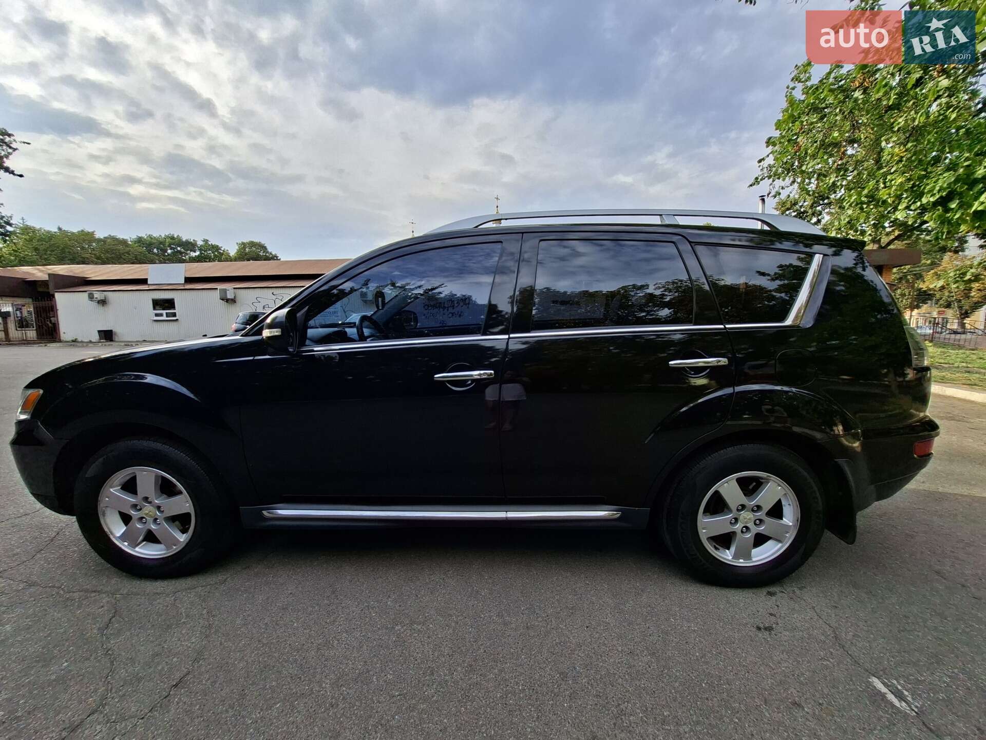 Mitsubishi Outlander XL 2010 VIN JMBXTCW5WAZ001959 фото оголошення 6 з 24