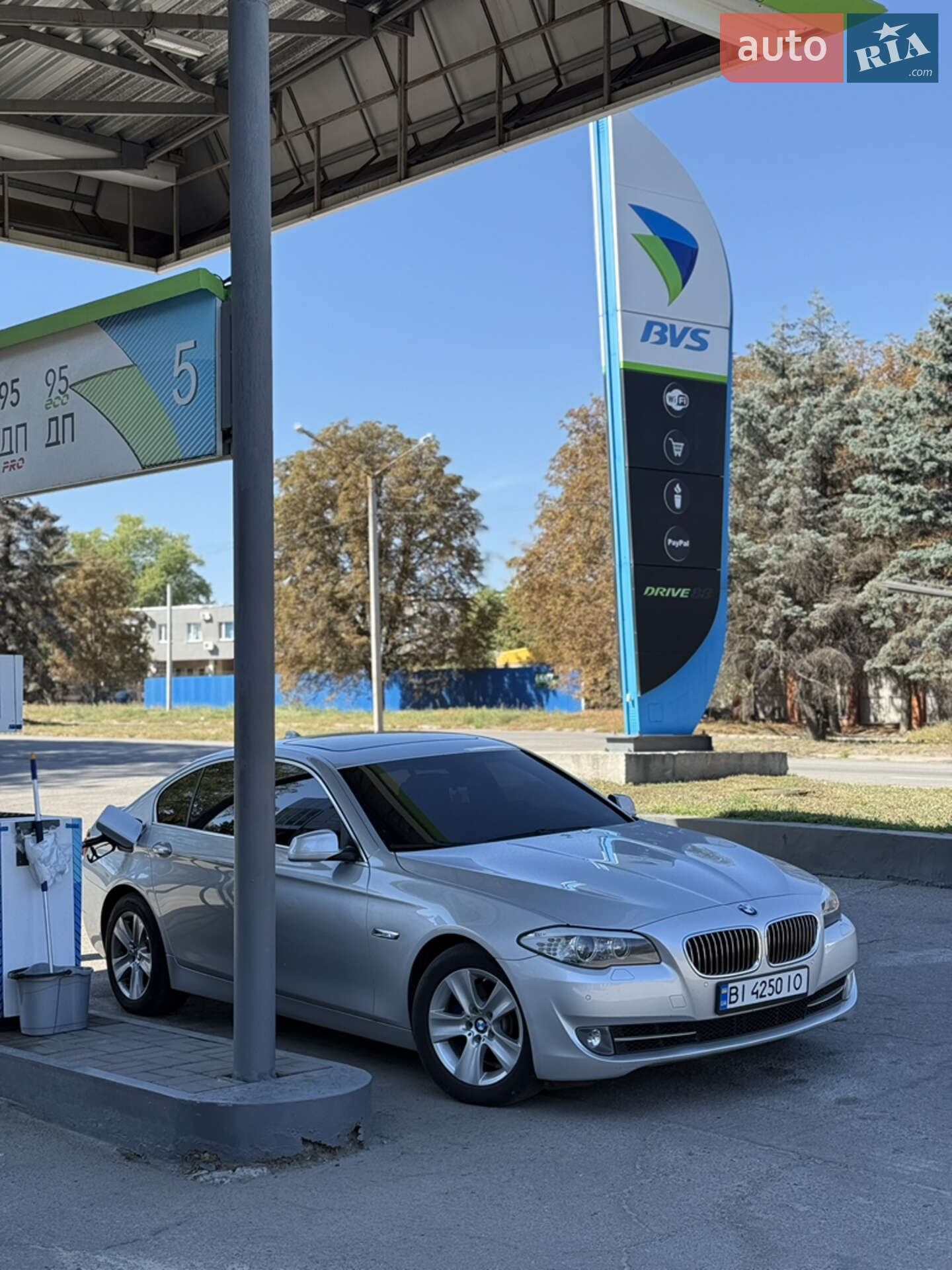 BMW 5 Series 2013 VIN WBAXH5C59DD112447 фото оголошення 9 з 12