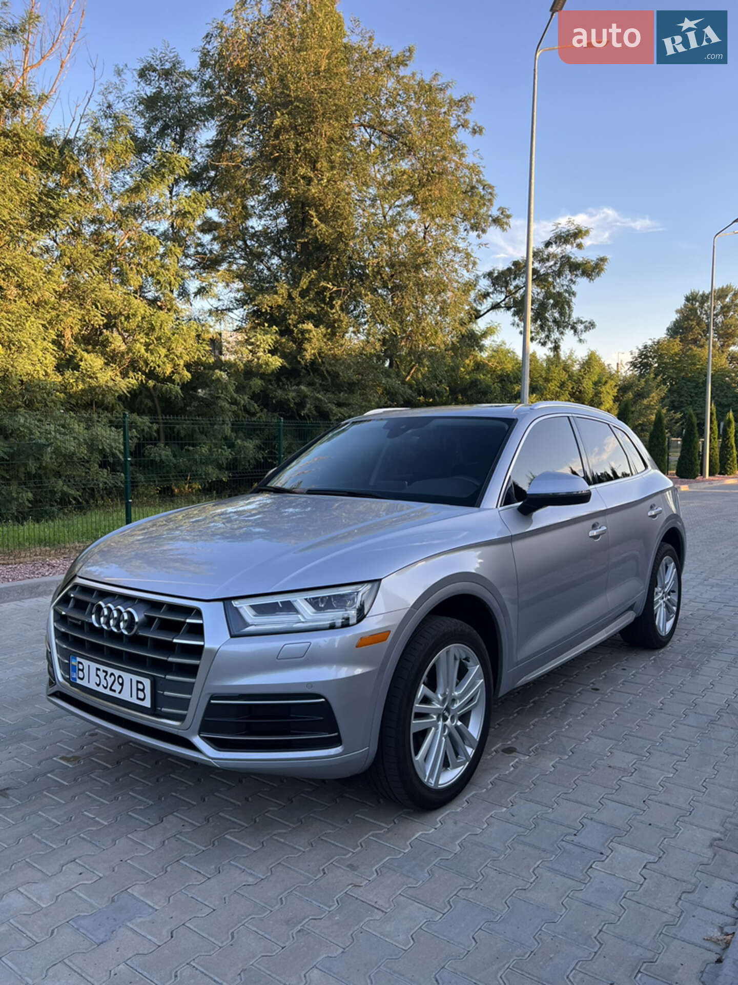 Audi Q5 2017 VIN WA1BNAFY1J2076436 фото оголошення 7 з 17