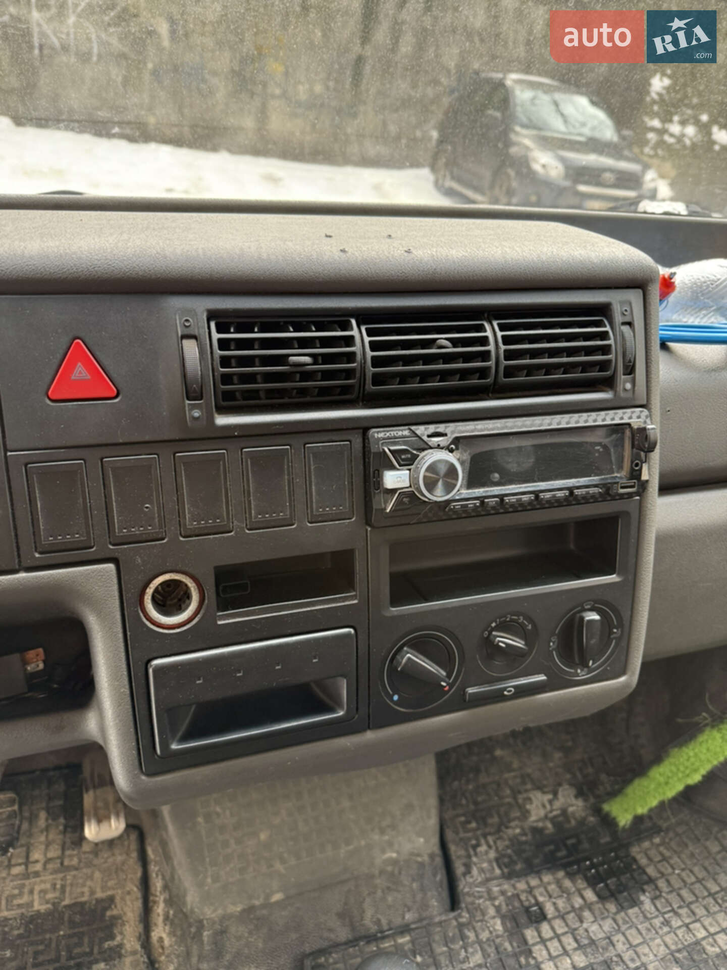 Volkswagen Transporter 1999 VIN WV1ZZZ70ZYH068807 фото оголошення 10 з 11