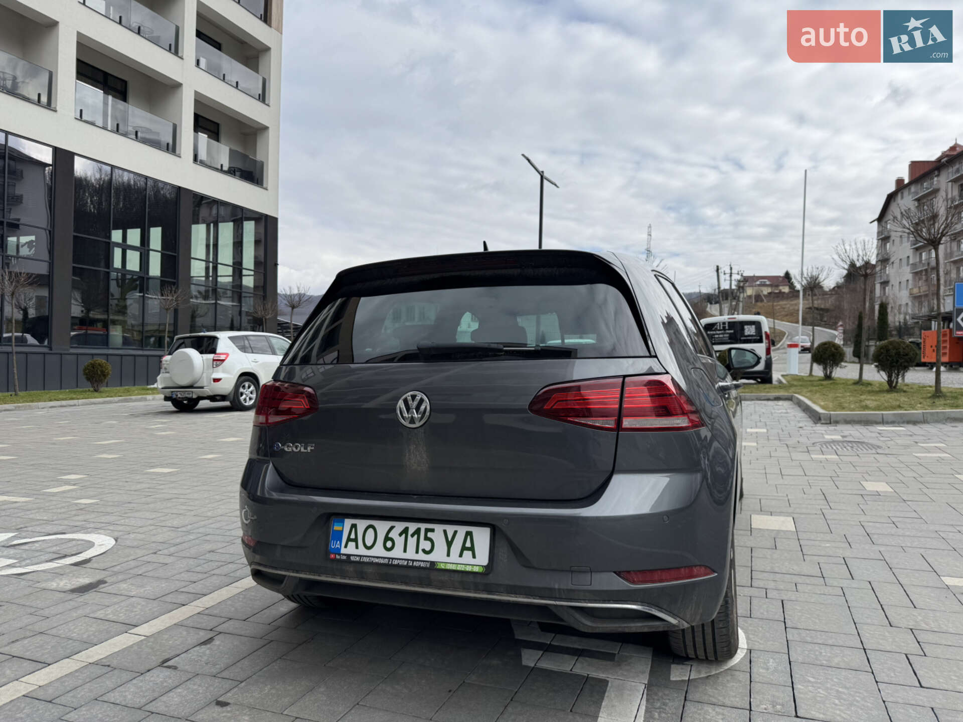 Volkswagen e-Golf 2017 VIN WVWZZZAUZJW902609 фото оголошення 6 з 16
