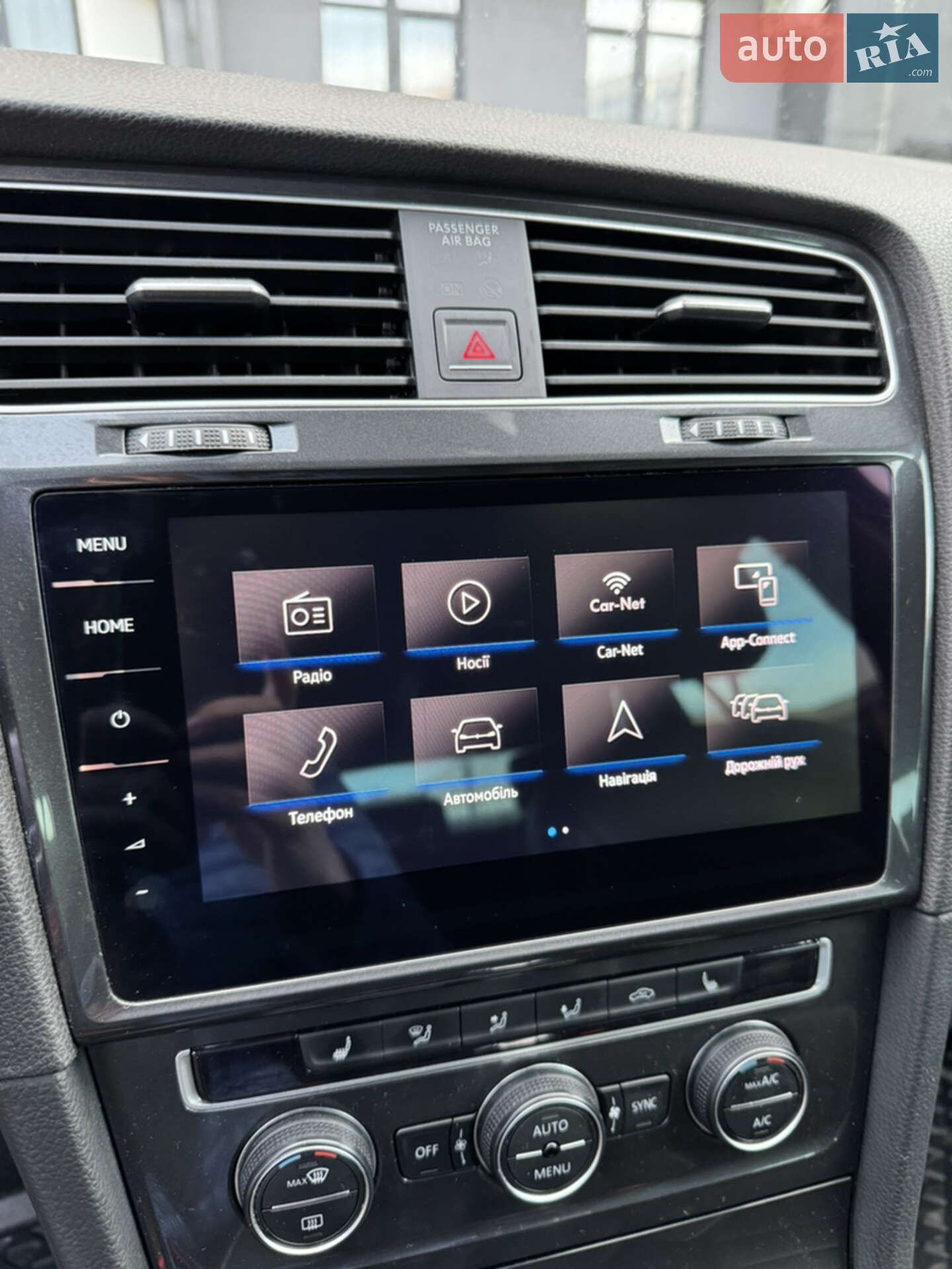 Volkswagen e-Golf 2017 VIN WVWZZZAUZJW902609 фото оголошення 9 з 16