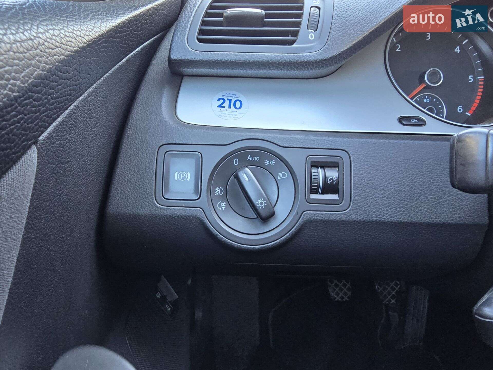 Volkswagen Passat 2009 VIN WVWZZZ3CZAE006905 фото оголошення 16 з 28