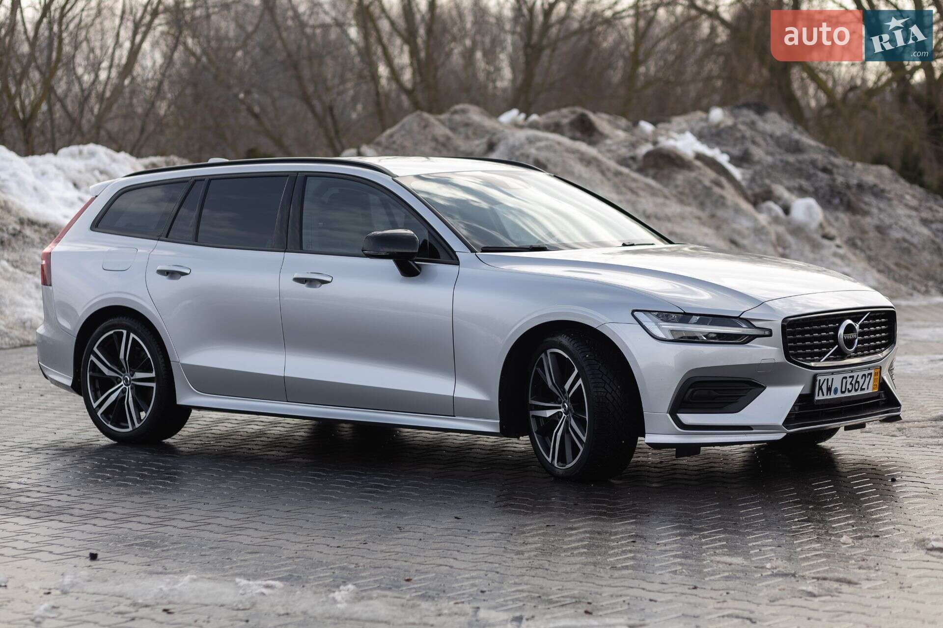 Volvo V60 2021 VIN YV1ZWK6VDM2441445 фото оголошення 2 з 62