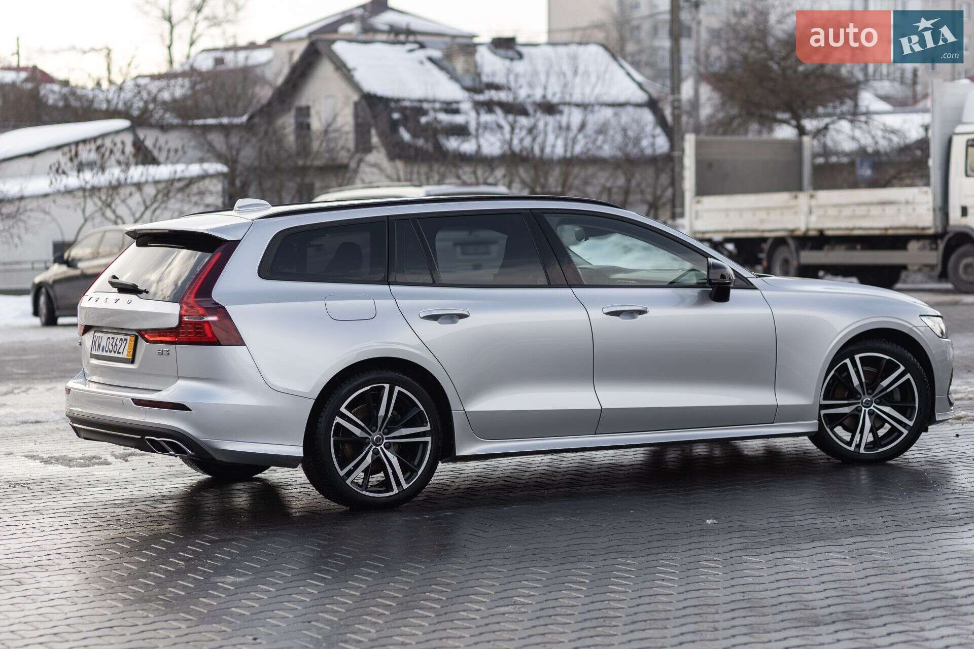 Volvo V60 2021 VIN YV1ZWK6VDM2441445 фото оголошення 4 з 62