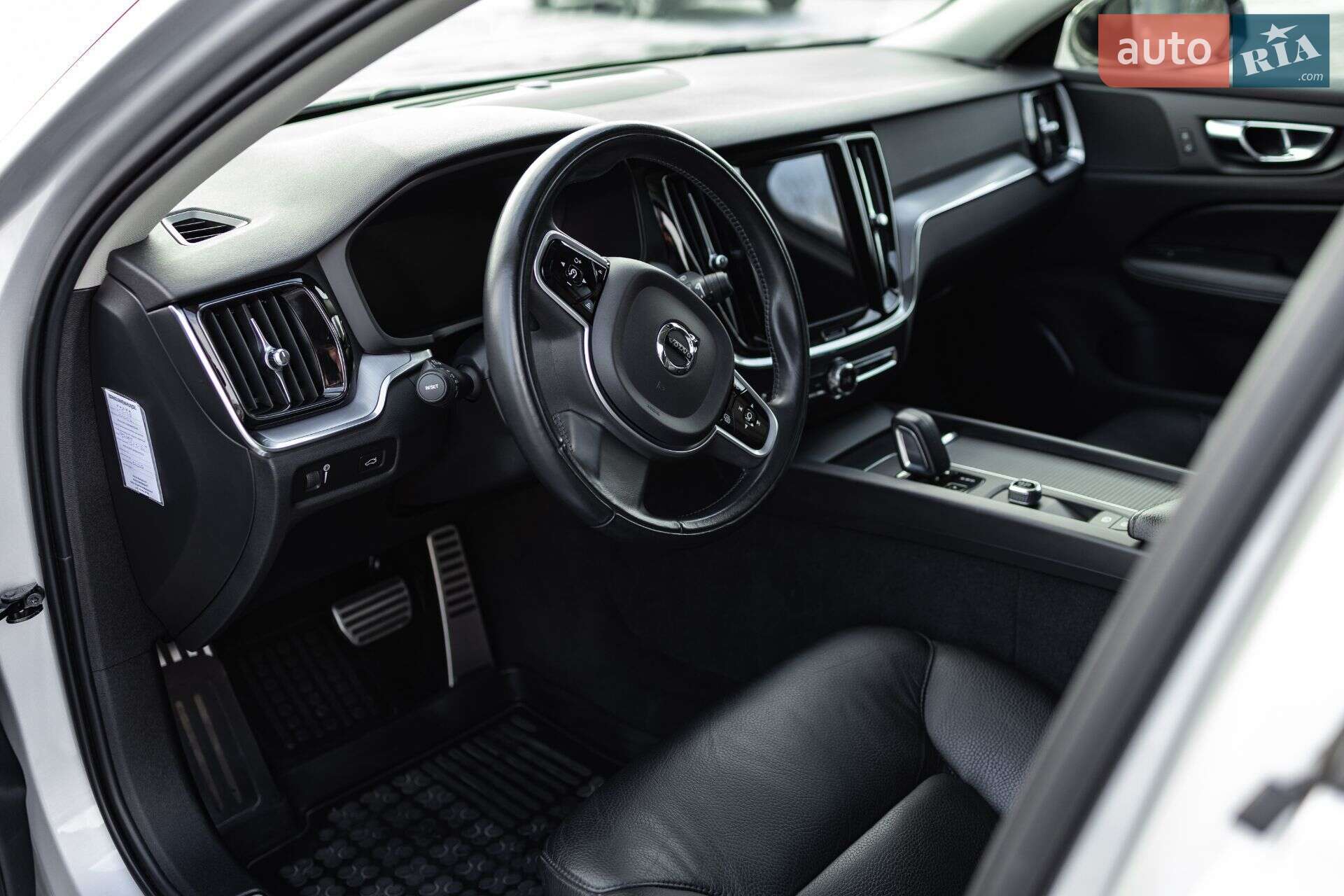 Volvo V60 2021 VIN YV1ZWK6VDM2441445 фото оголошення 19 з 62