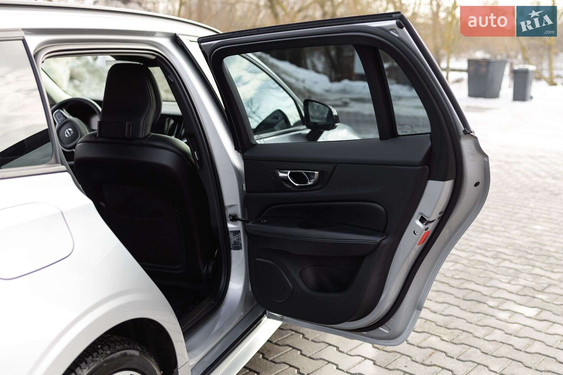 Volvo V60 2021 VIN YV1ZWK6VDM2441445 фото оголошення 38 з 62