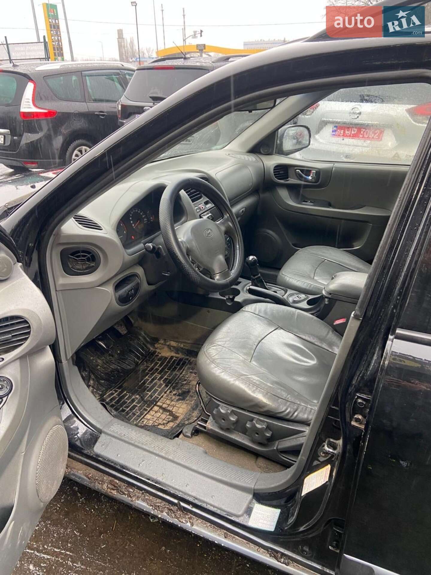 Hyundai Santa FE 2004 VIN KMHSC81VP4U820989 фото оголошення 2 з 12