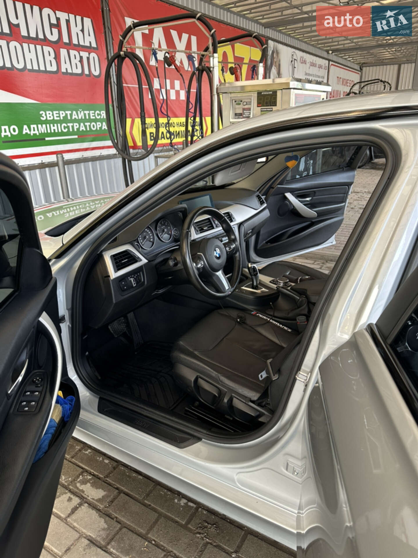 BMW 3 Series 2015 VIN WBA3D11020F396657 фото оголошення 3 з 6