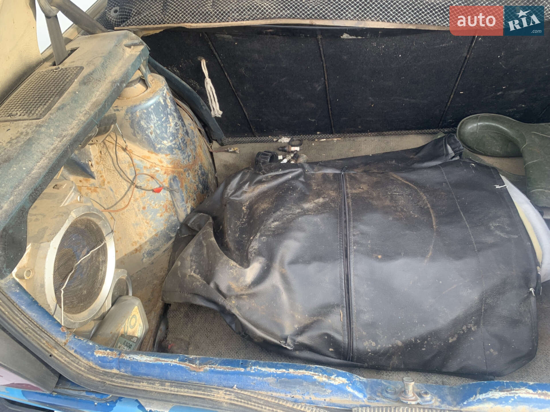 Volkswagen Golf 1988 VIN WVWZZZ19ZHW695441 фото оголошення 8 з 9