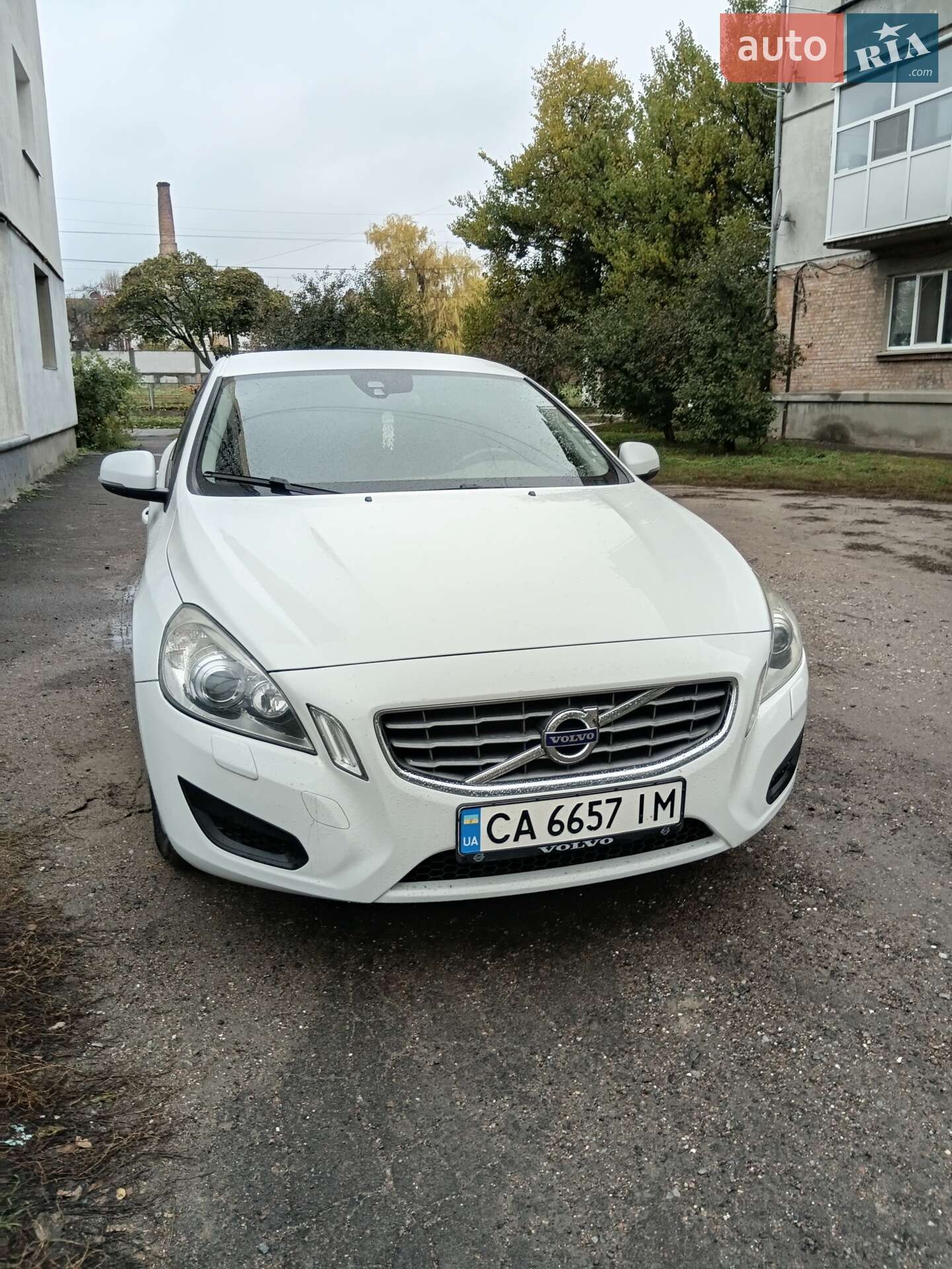 Volvo V60 2011 VIN YV1FW88A1C1066691 фото оголошення 2 з 13