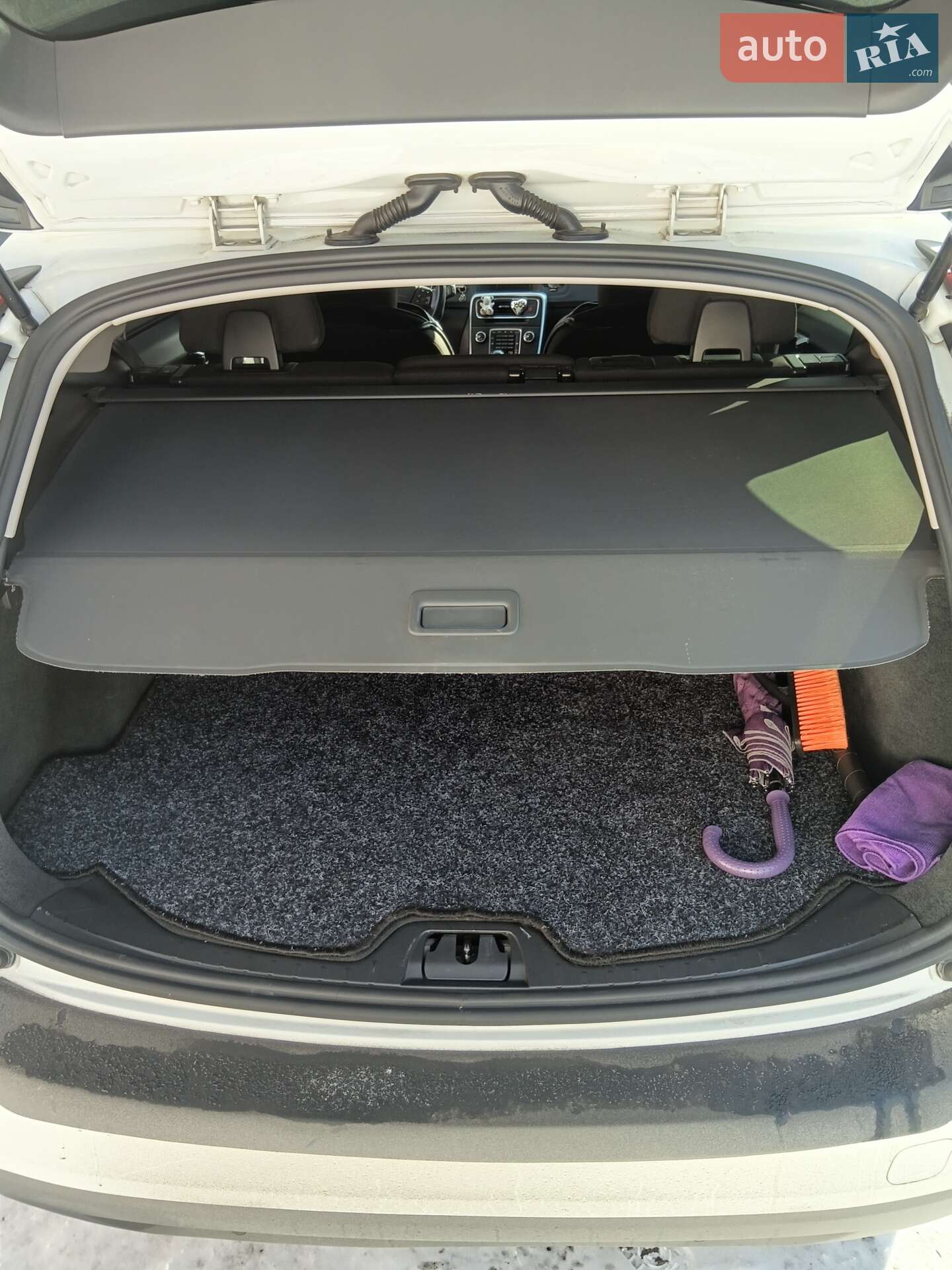 Volvo V60 2011 VIN YV1FW88A1C1066691 фото оголошення 10 з 13