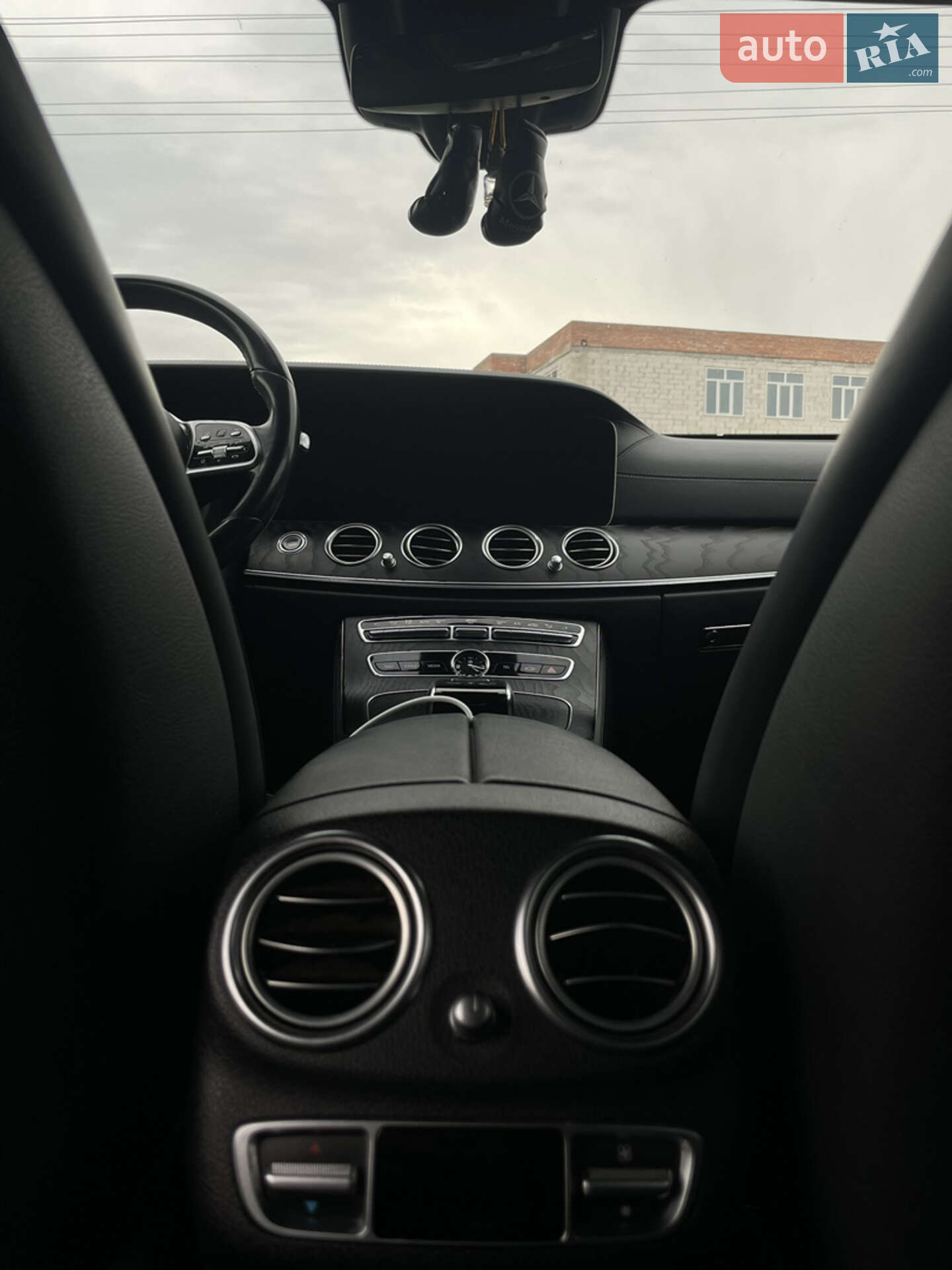 Mercedes-Benz E-Class 2019 VIN WDD2132231A671103 фото оголошення 24 з 31
