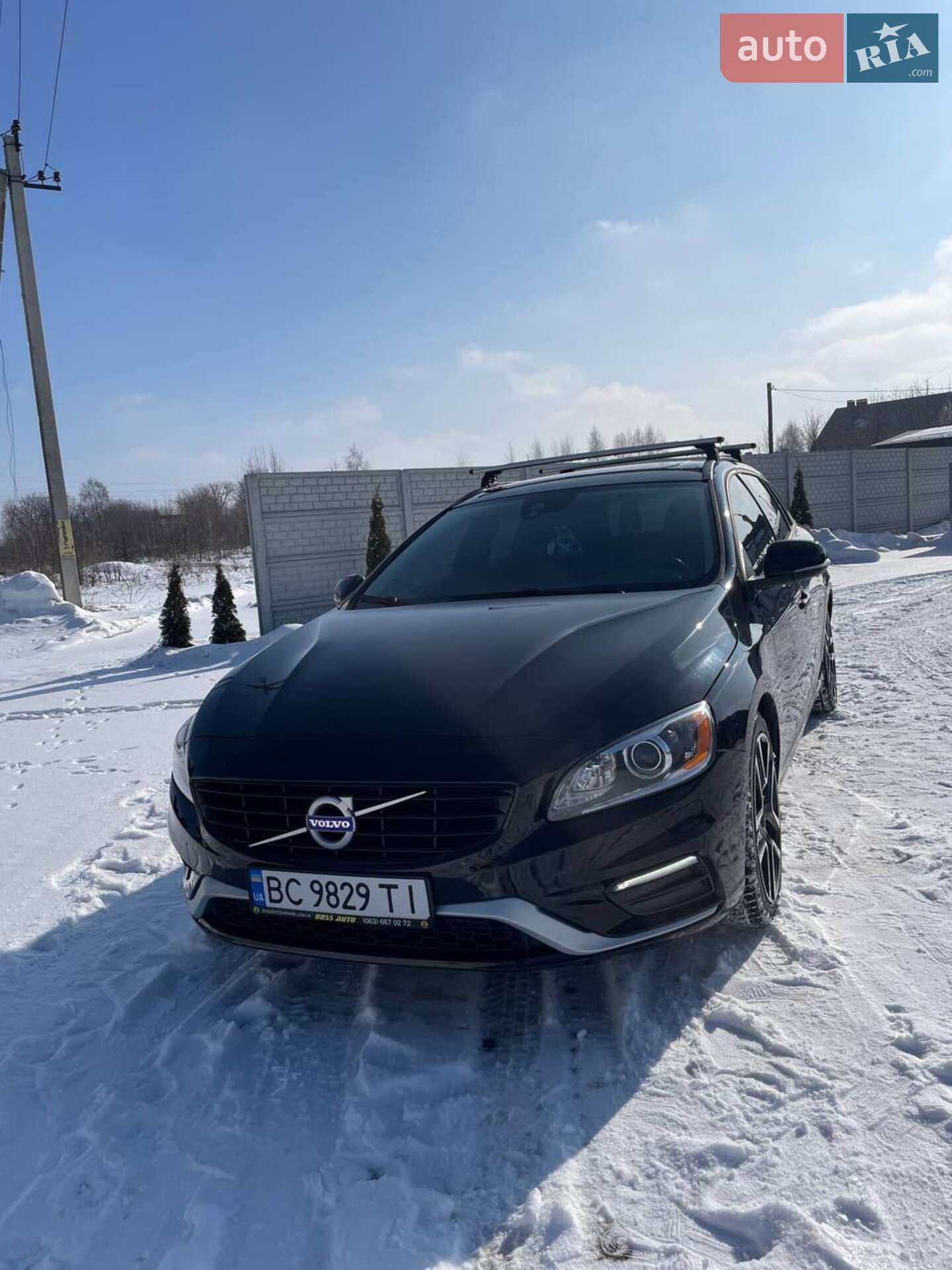 Volvo V60 2018 VIN YV140MSL6J2410527 фото оголошення 2 з 40