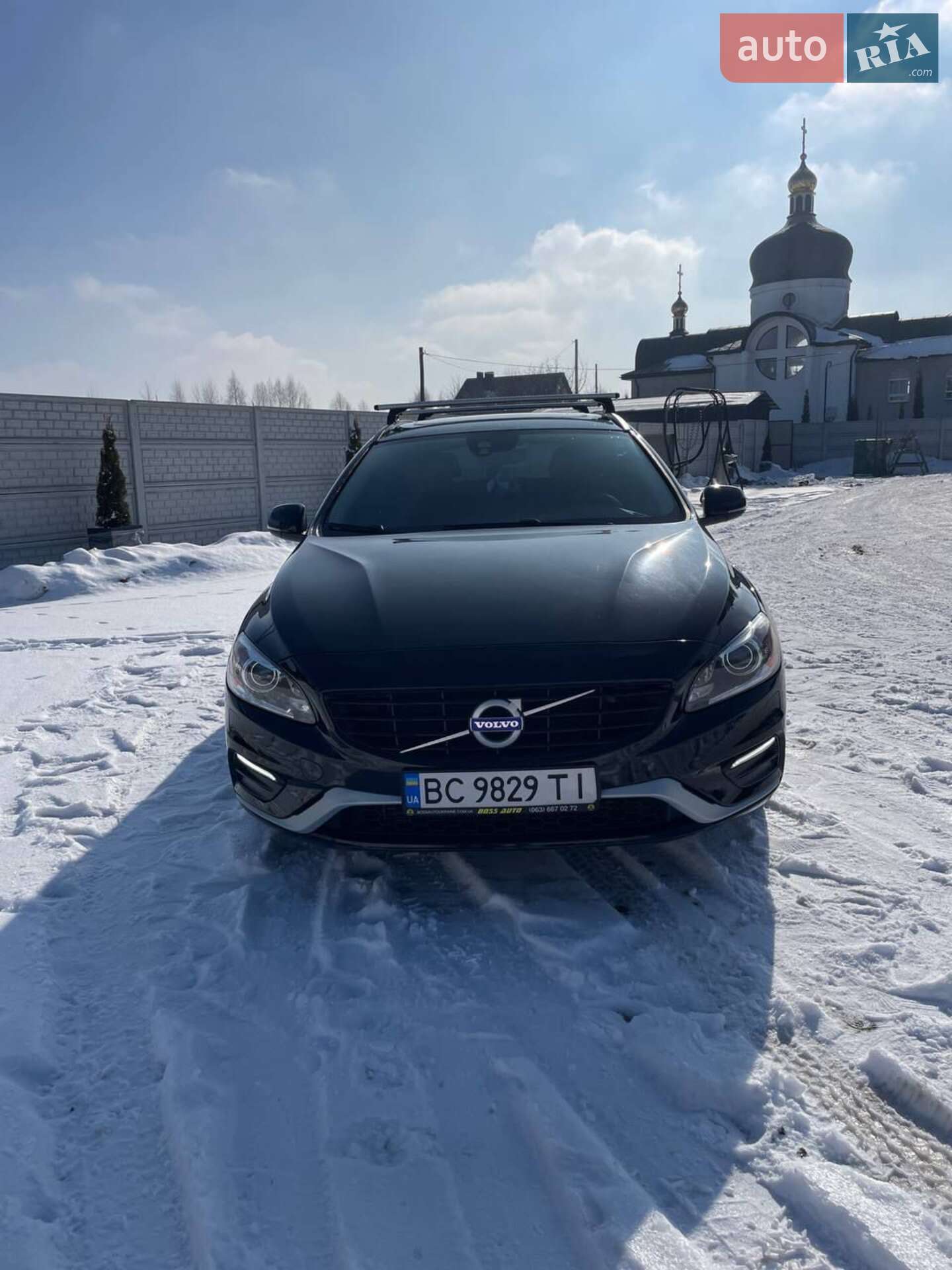Volvo V60 2018 VIN YV140MSL6J2410527 фото оголошення 3 з 40