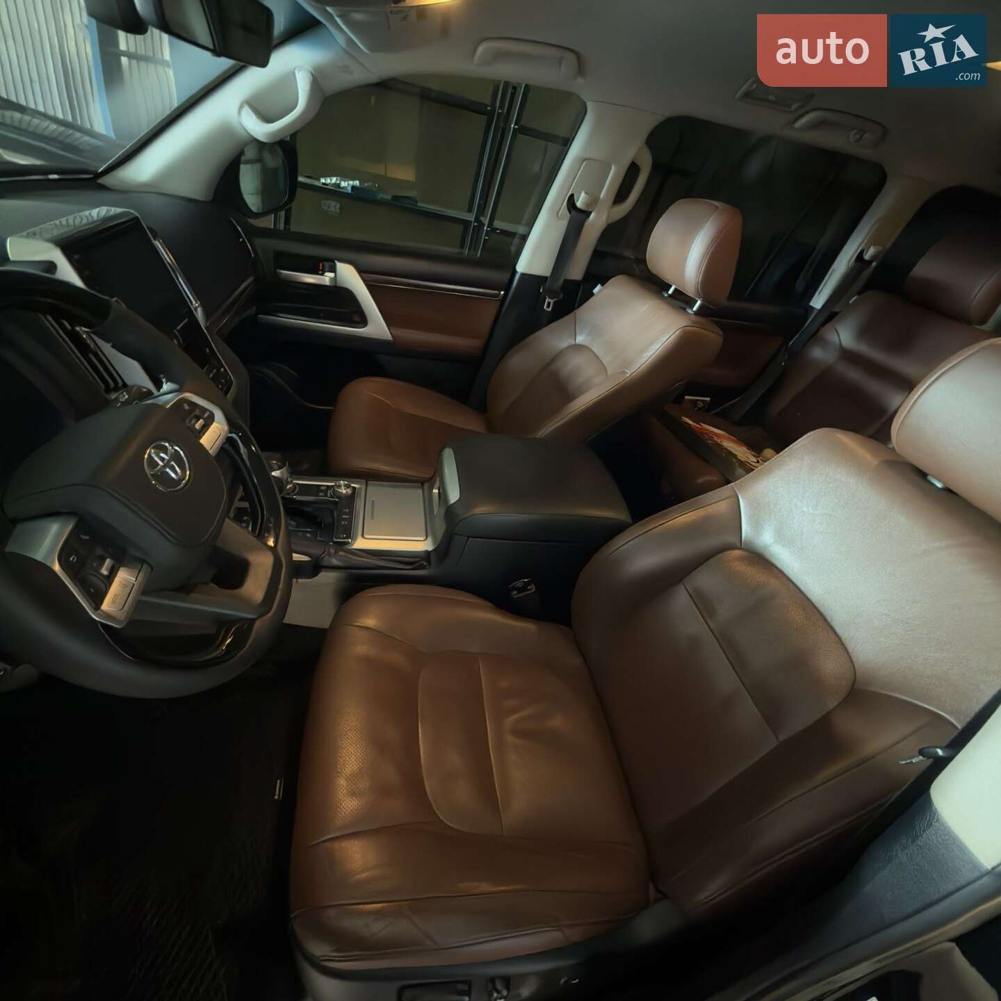 Toyota Land Cruiser 2019 VIN JTMCX05J404192848 фото оголошення 11 з 11