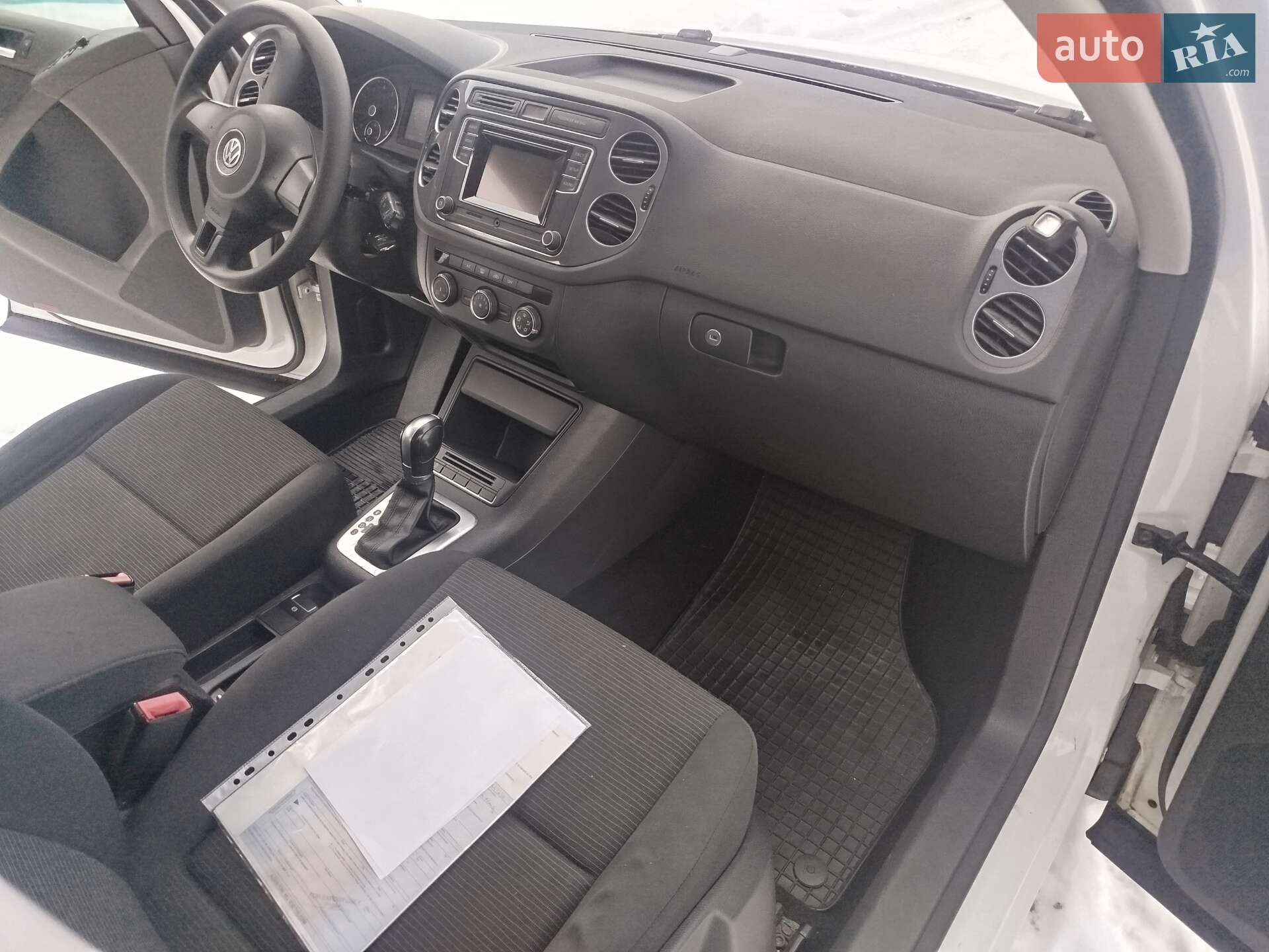 Volkswagen Tiguan 2017 VIN WVGBV7AX0HK053971 фото оголошення 15 з 27