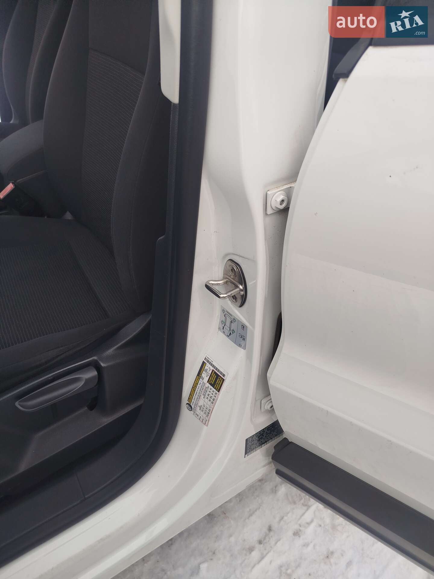 Volkswagen Tiguan 2017 VIN WVGBV7AX0HK053971 фото оголошення 18 з 27