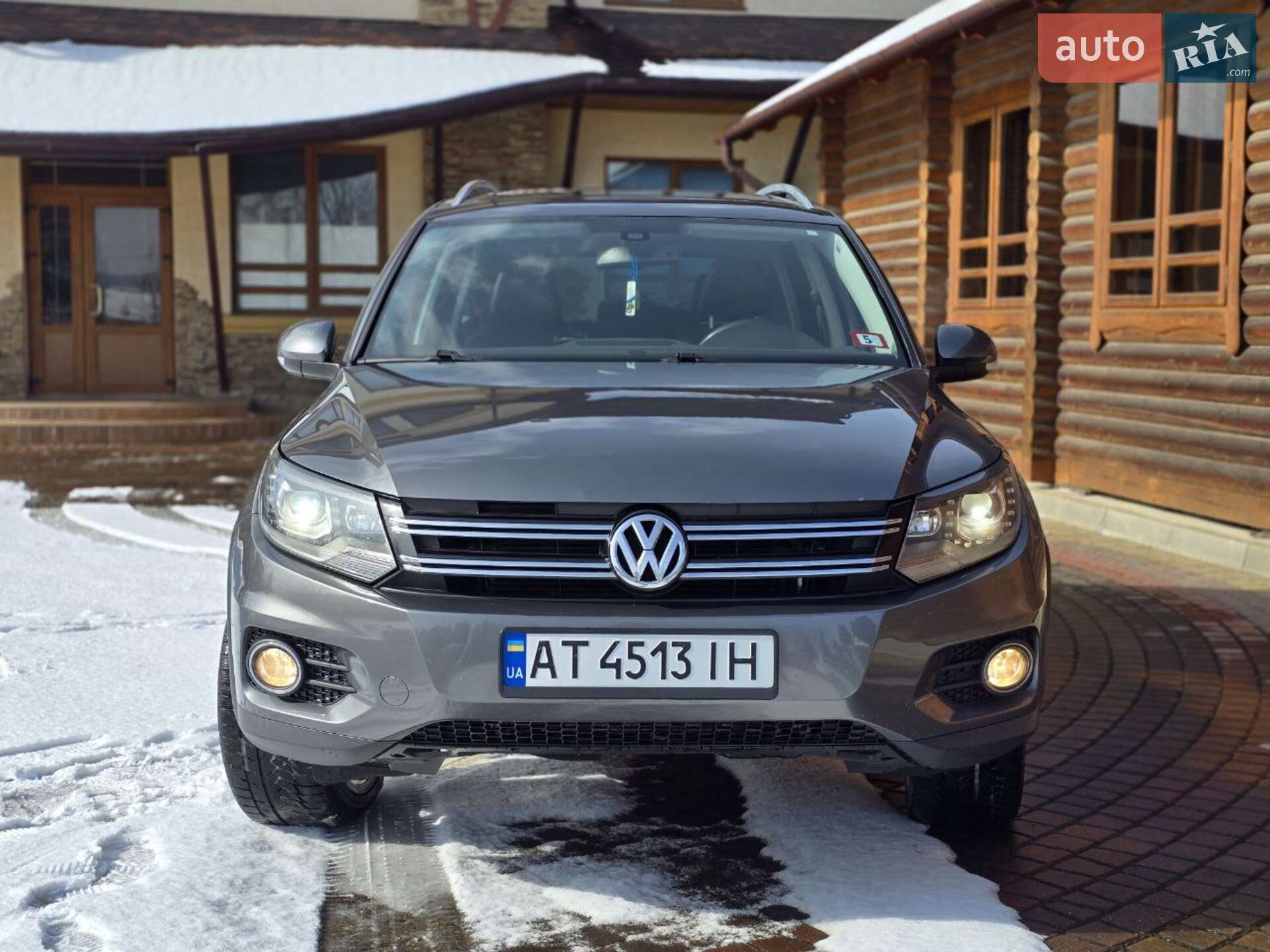 Volkswagen Tiguan 2015 VIN WVGBV7AX6GW527140 фото оголошення 8 з 18