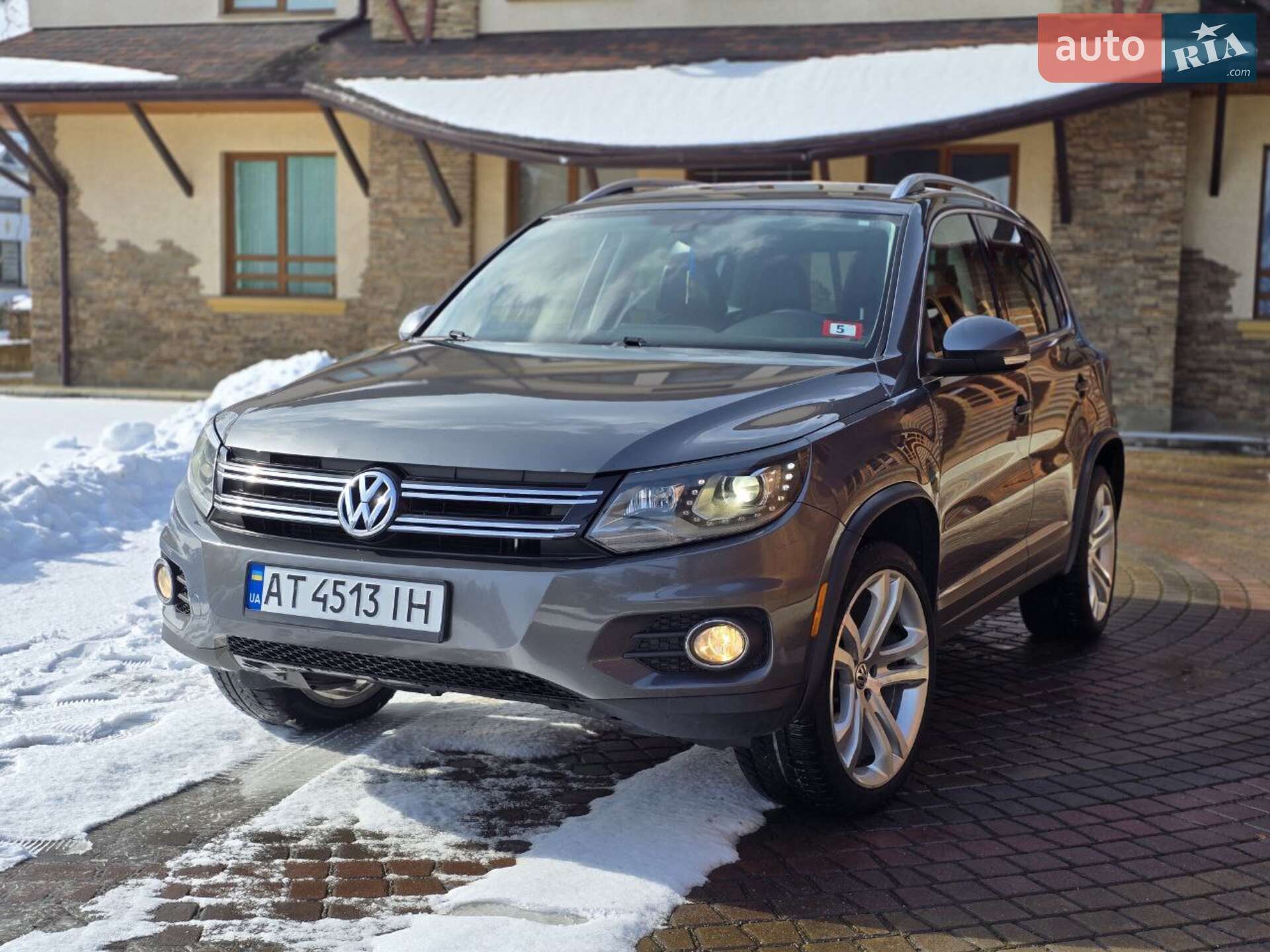 Volkswagen Tiguan 2015 VIN WVGBV7AX6GW527140 фото оголошення 9 з 18