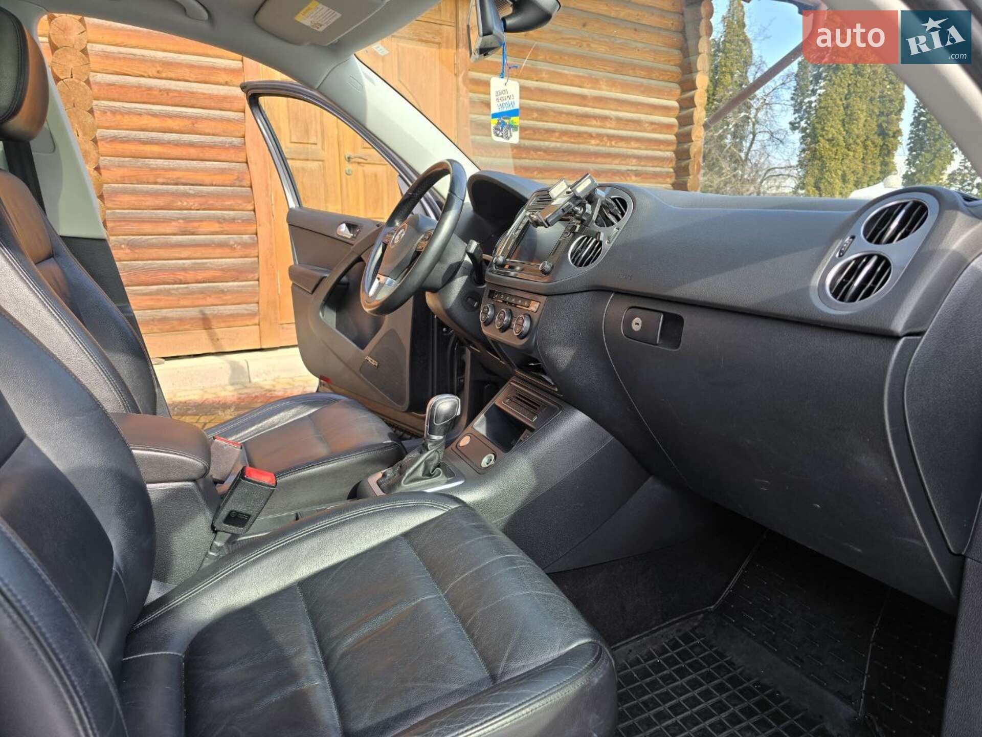 Volkswagen Tiguan 2015 VIN WVGBV7AX6GW527140 фото оголошення 16 з 18