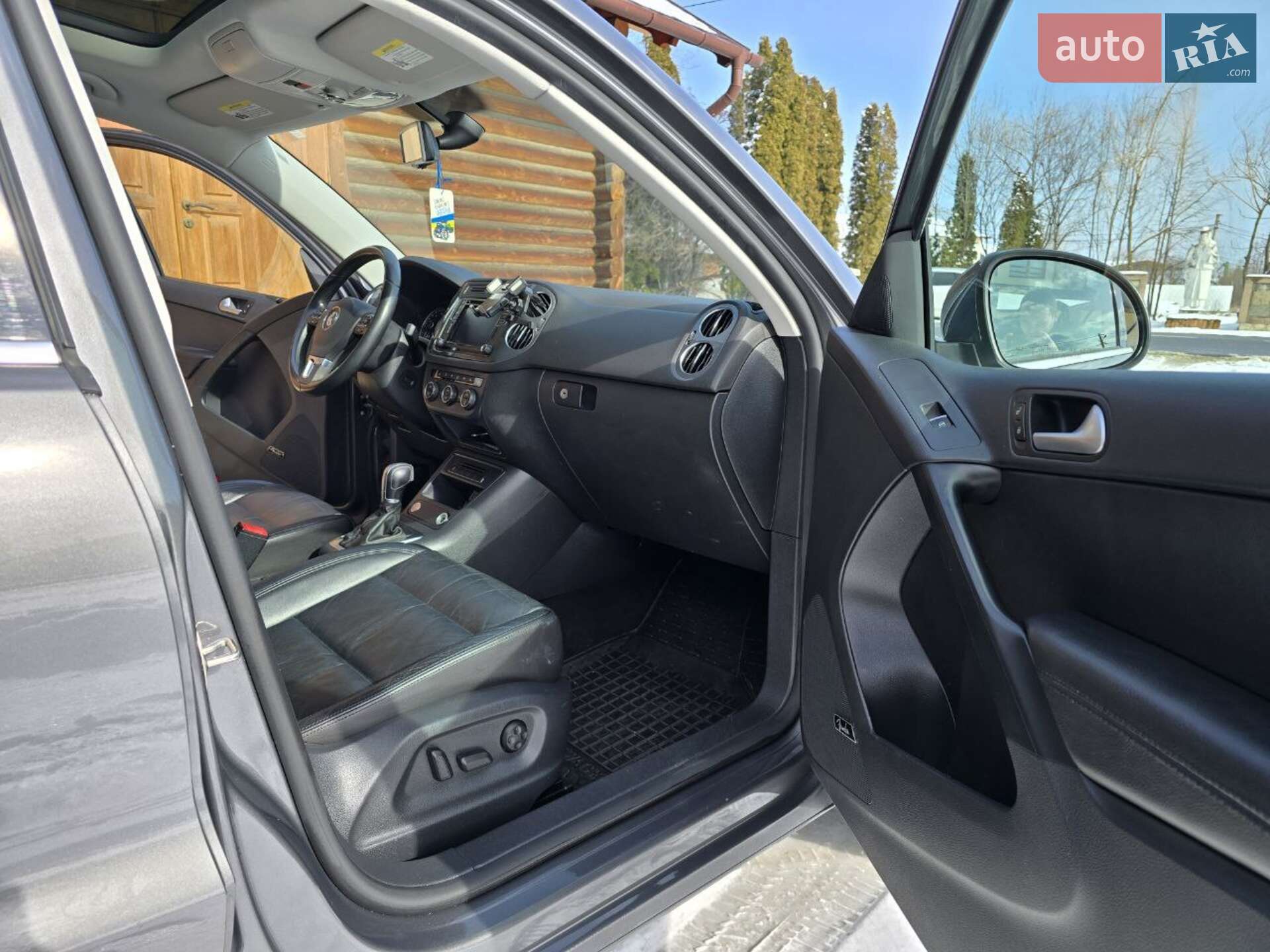 Volkswagen Tiguan 2015 VIN WVGBV7AX6GW527140 фото оголошення 17 з 18
