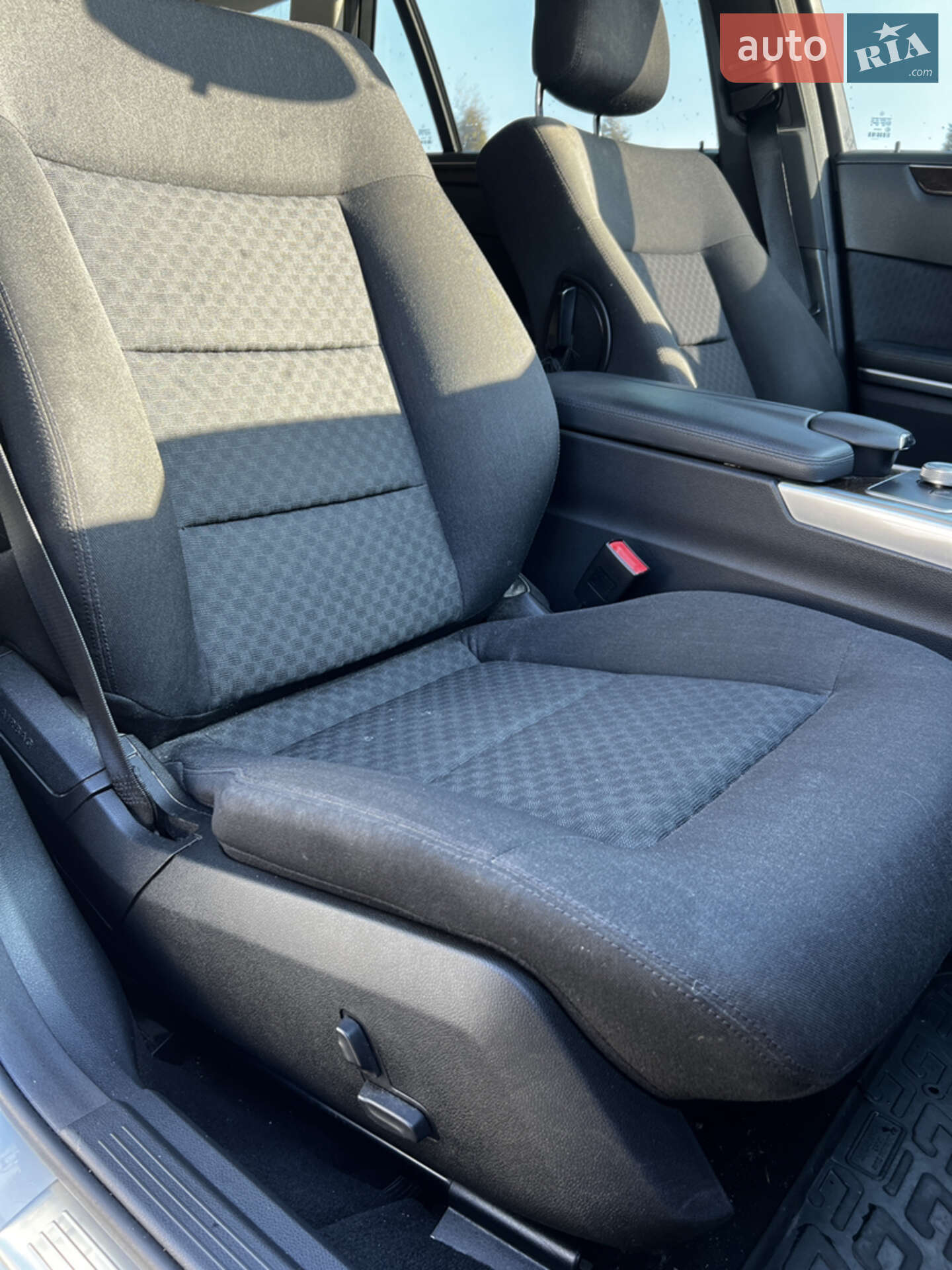Mercedes-Benz E-Class 2011 VIN WDD2122021A520834 фото оголошення 6 з 7