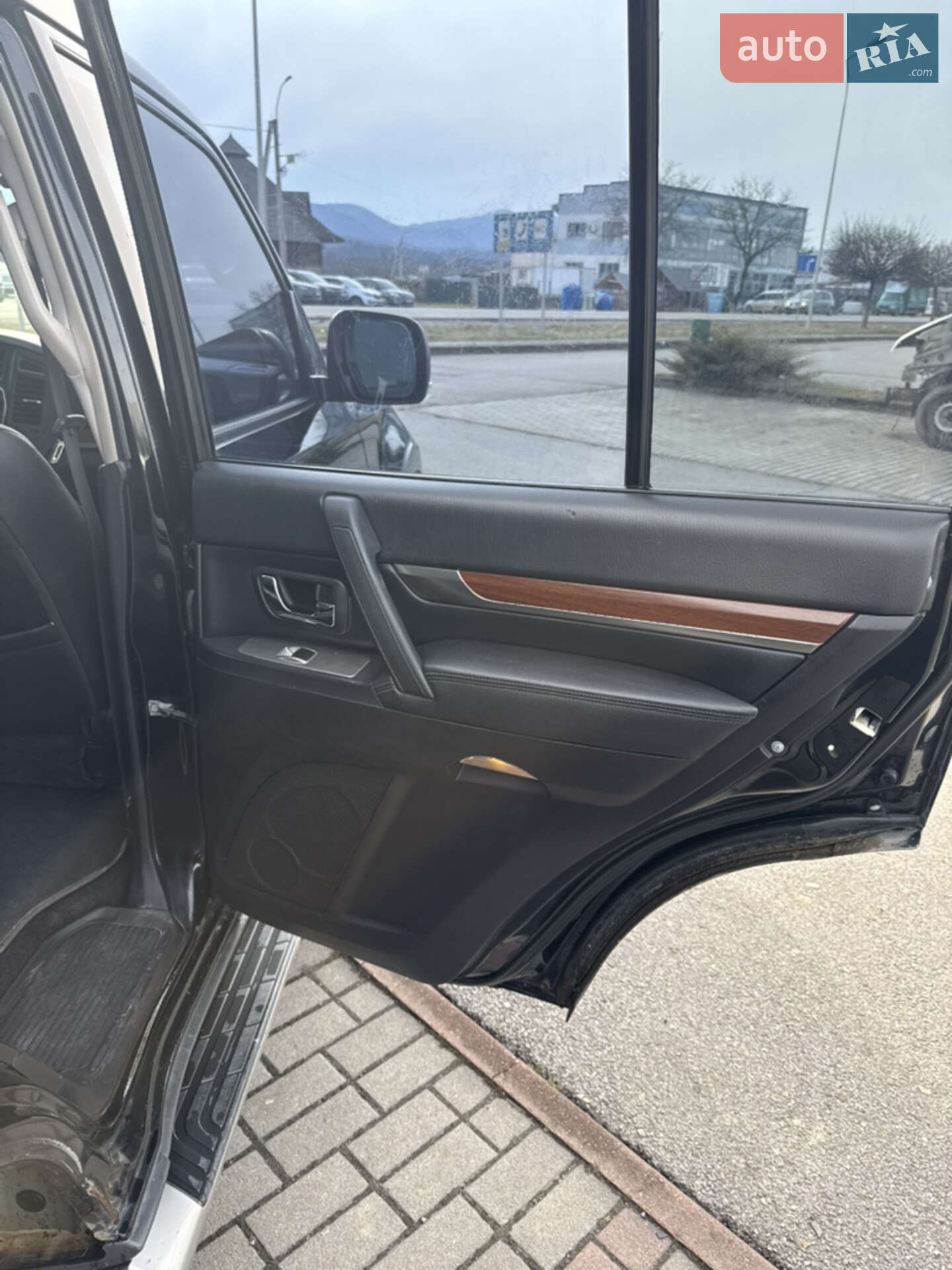 Mitsubishi Pajero 2008 VIN JMYLRV93W8J719417 фото оголошення 12 з 26