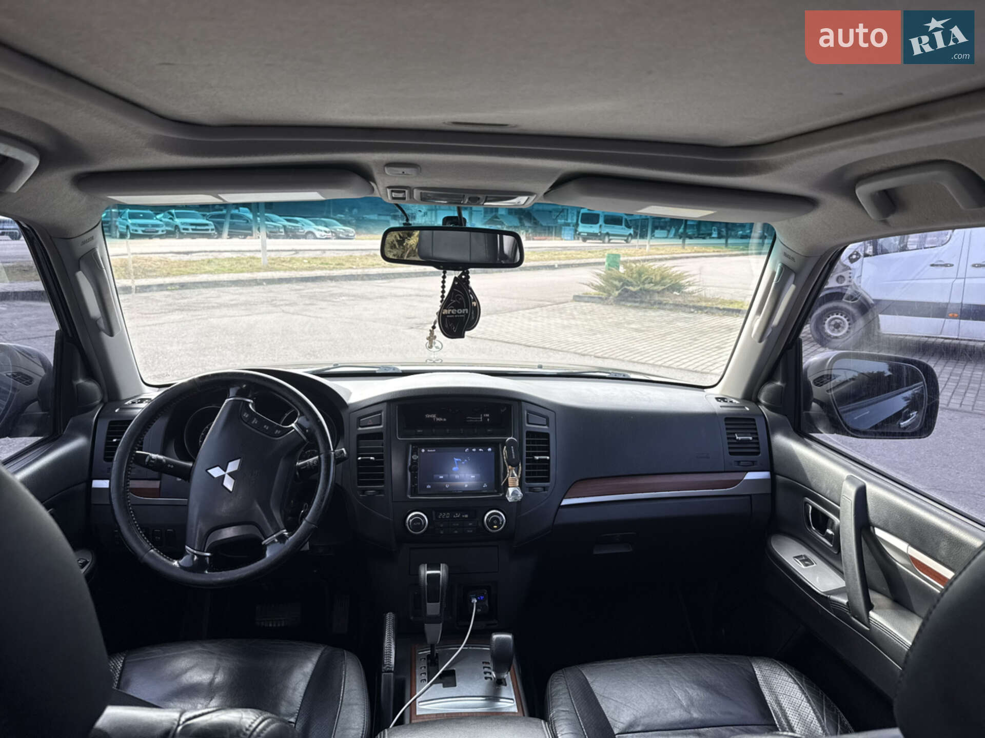 Mitsubishi Pajero 2008 VIN JMYLRV93W8J719417 фото оголошення 16 з 26
