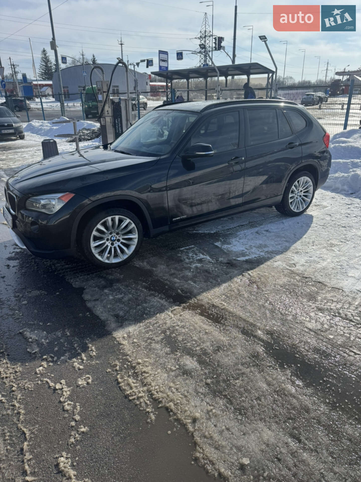 BMW X1 2013 VIN WBAVM1C5XEVW48251 фото оголошення 2 з 11