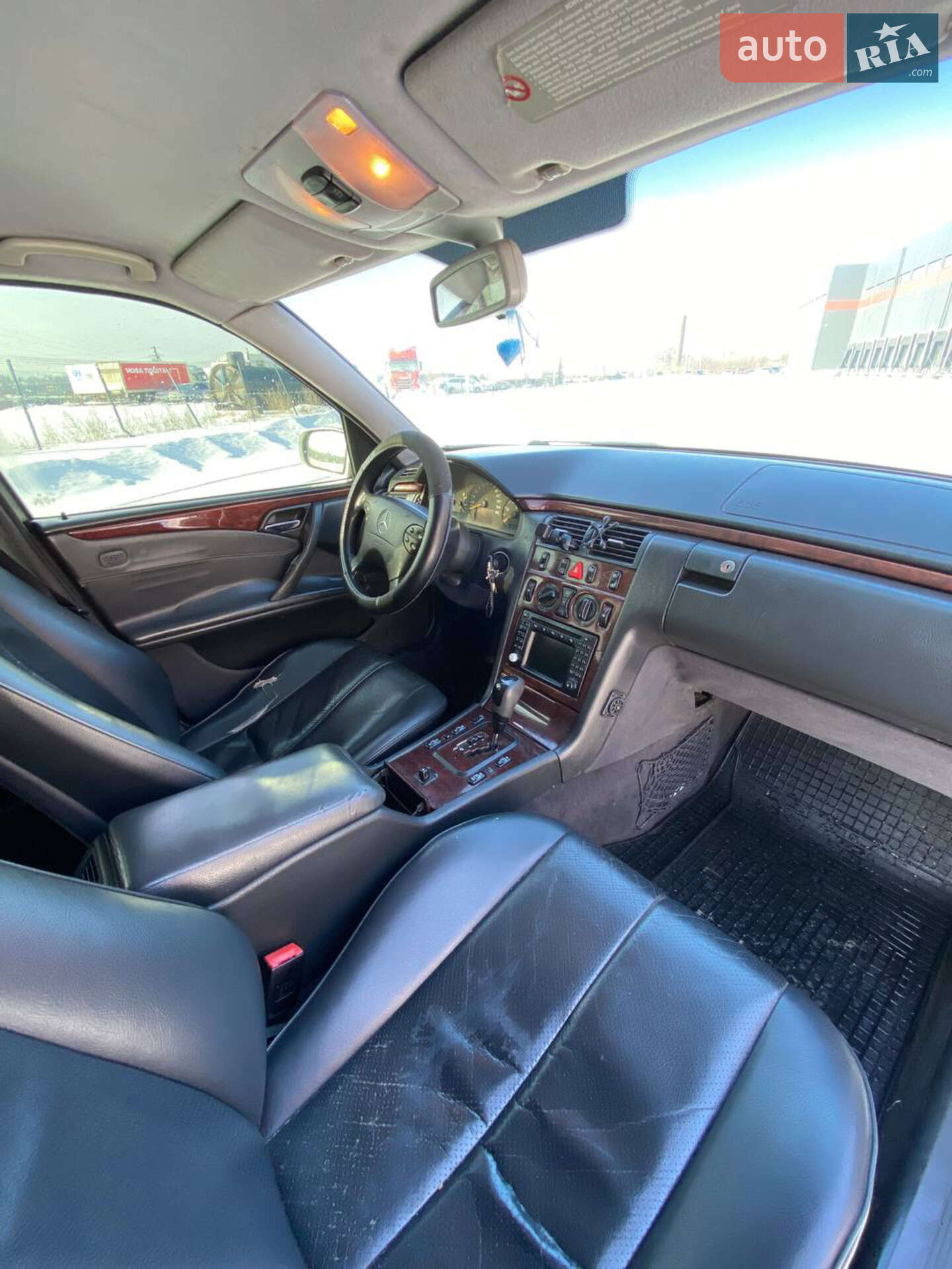 Mercedes-Benz E-Class 2000 VIN WDB2102261B218291 фото оголошення 4 з 14
