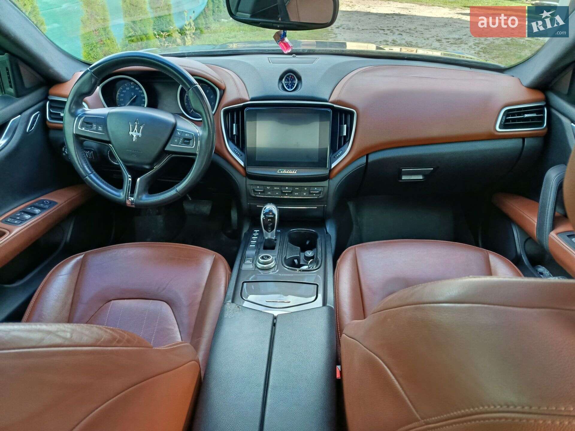 Maserati Ghibli 2017 VIN ZAM57XSA6H1254734 фото оголошення 11 з 12
