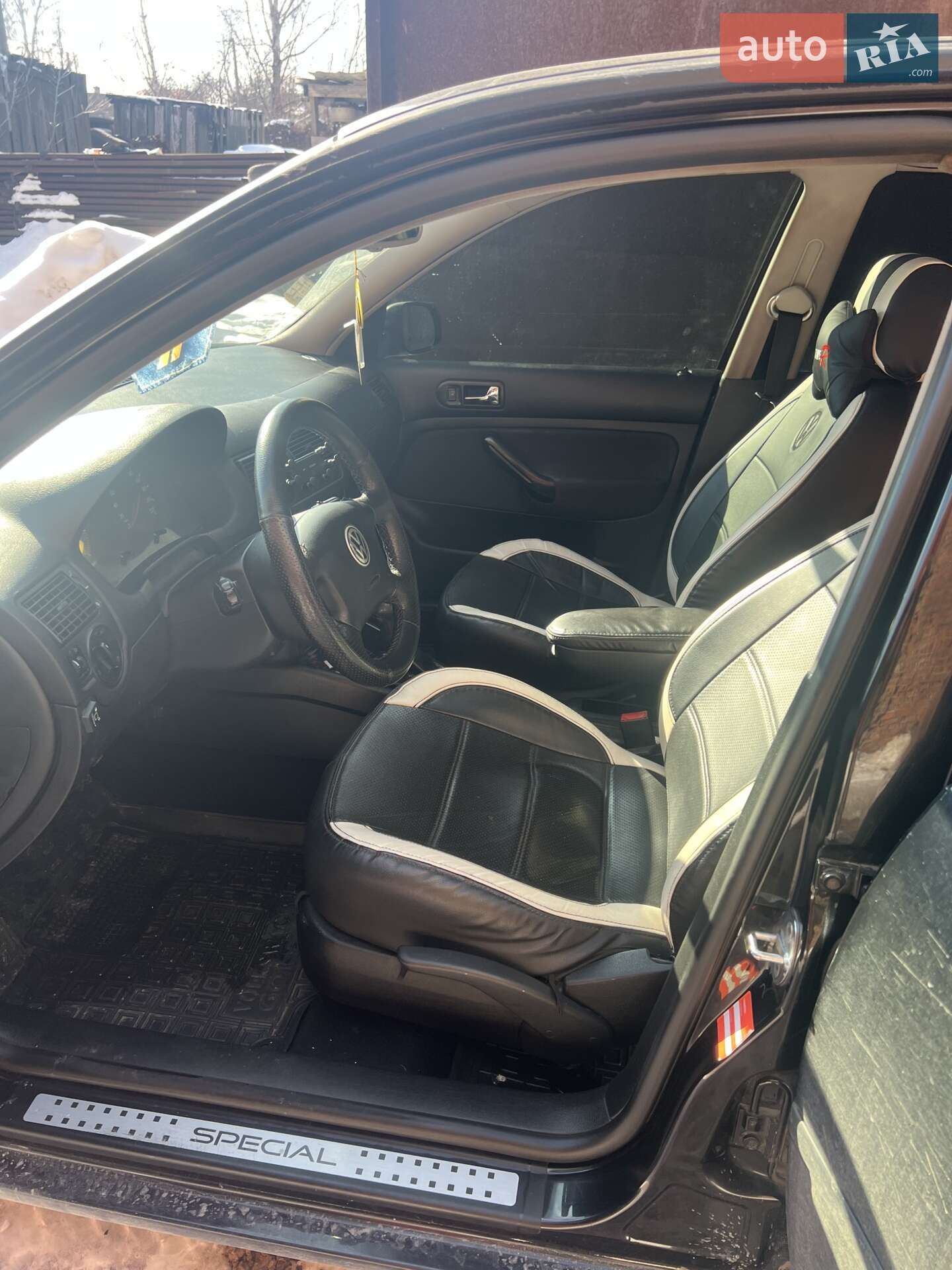 Volkswagen Golf 2001 VIN WVWZZZ1JZ2B086715 фото оголошення 4 з 6