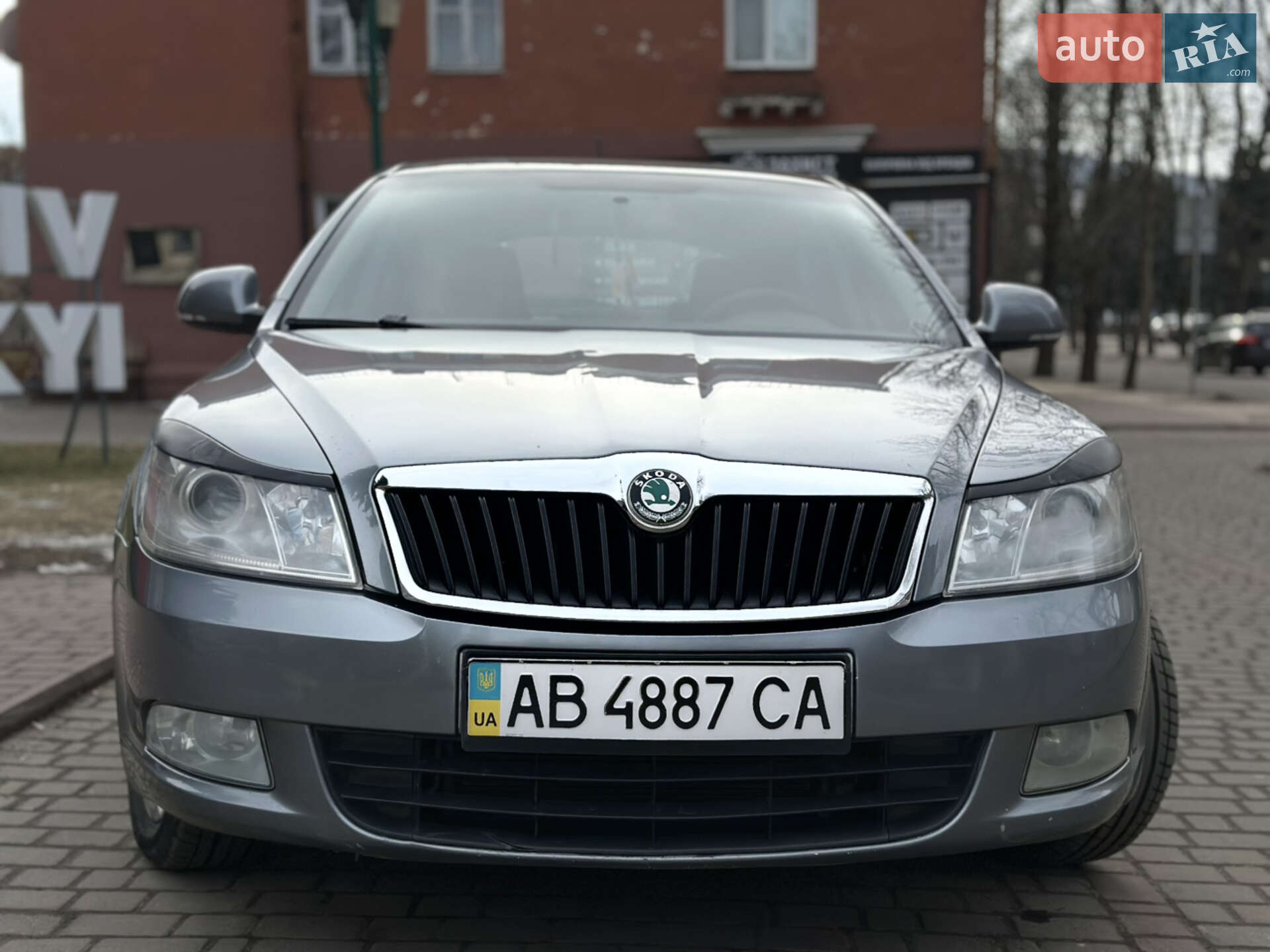 Skoda Octavia 2011 VIN TMBBK41Z2CB152393 фото оголошення 2 з 16