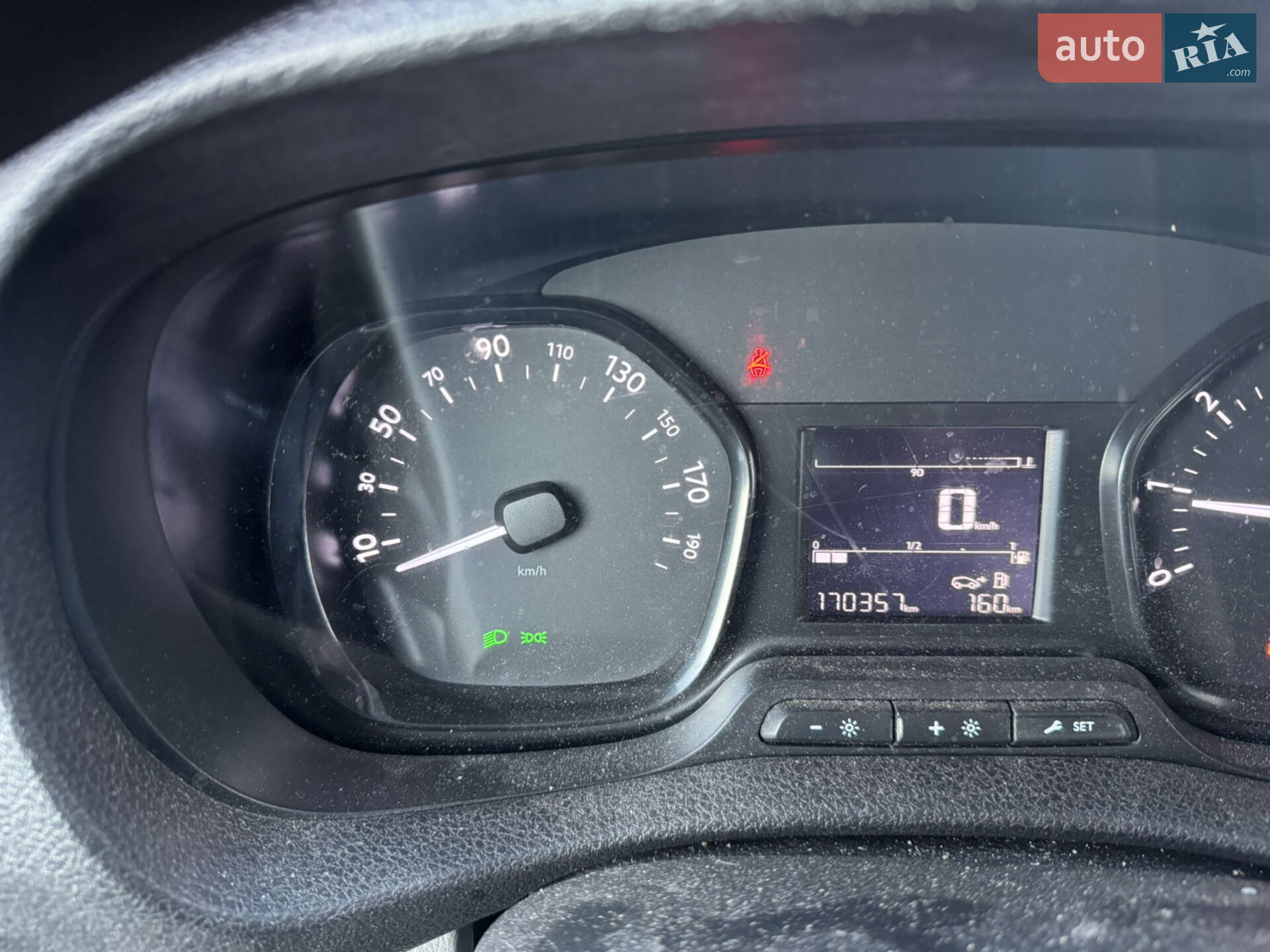 Opel Vivaro 2021 VIN VXEVFAHKKMZ065524 фото оголошення 8 з 12