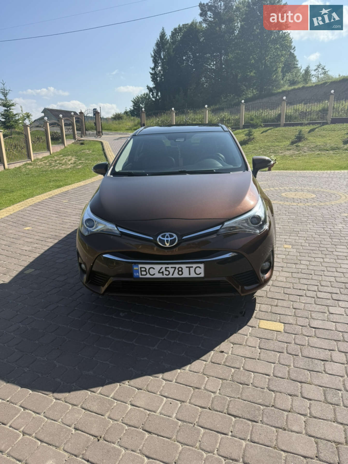 Toyota Avensis 2015 VIN SB1EG76L80E115349 фото оголошення 2 з 11