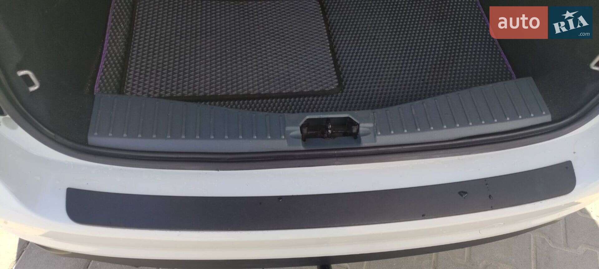 Ford C-Max 2013 VIN WF0JXXWPBJDA89675 фото оголошення 15 з 27