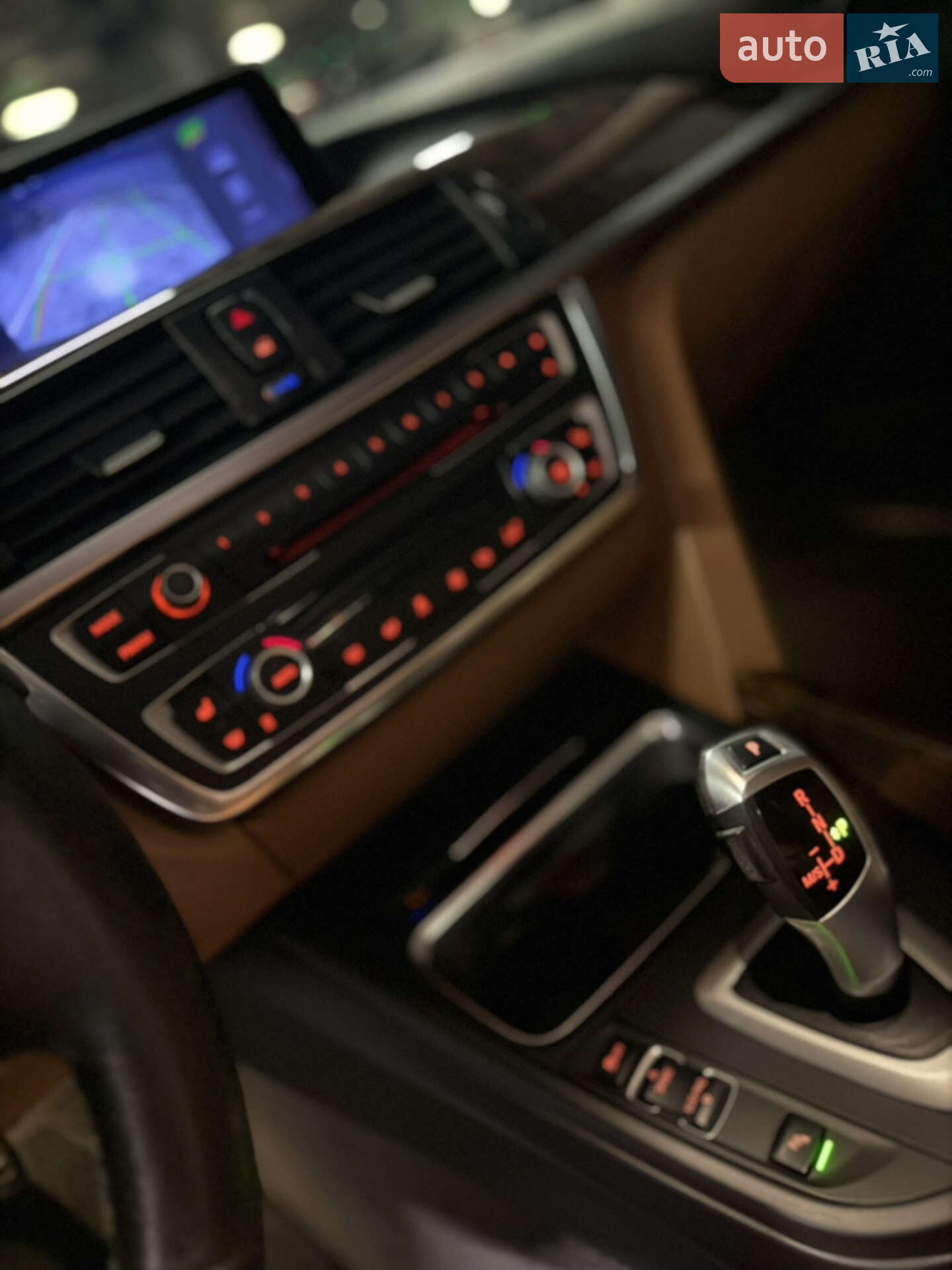 BMW 3 Series 2012 VIN WBA3A5G50DNP22258 фото оголошення 6 з 10