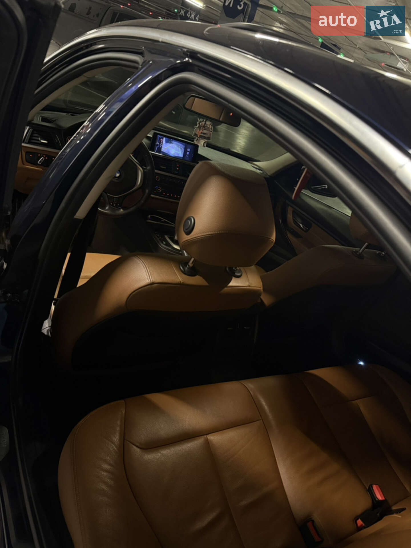 BMW 3 Series 2012 VIN WBA3A5G50DNP22258 фото оголошення 10 з 10