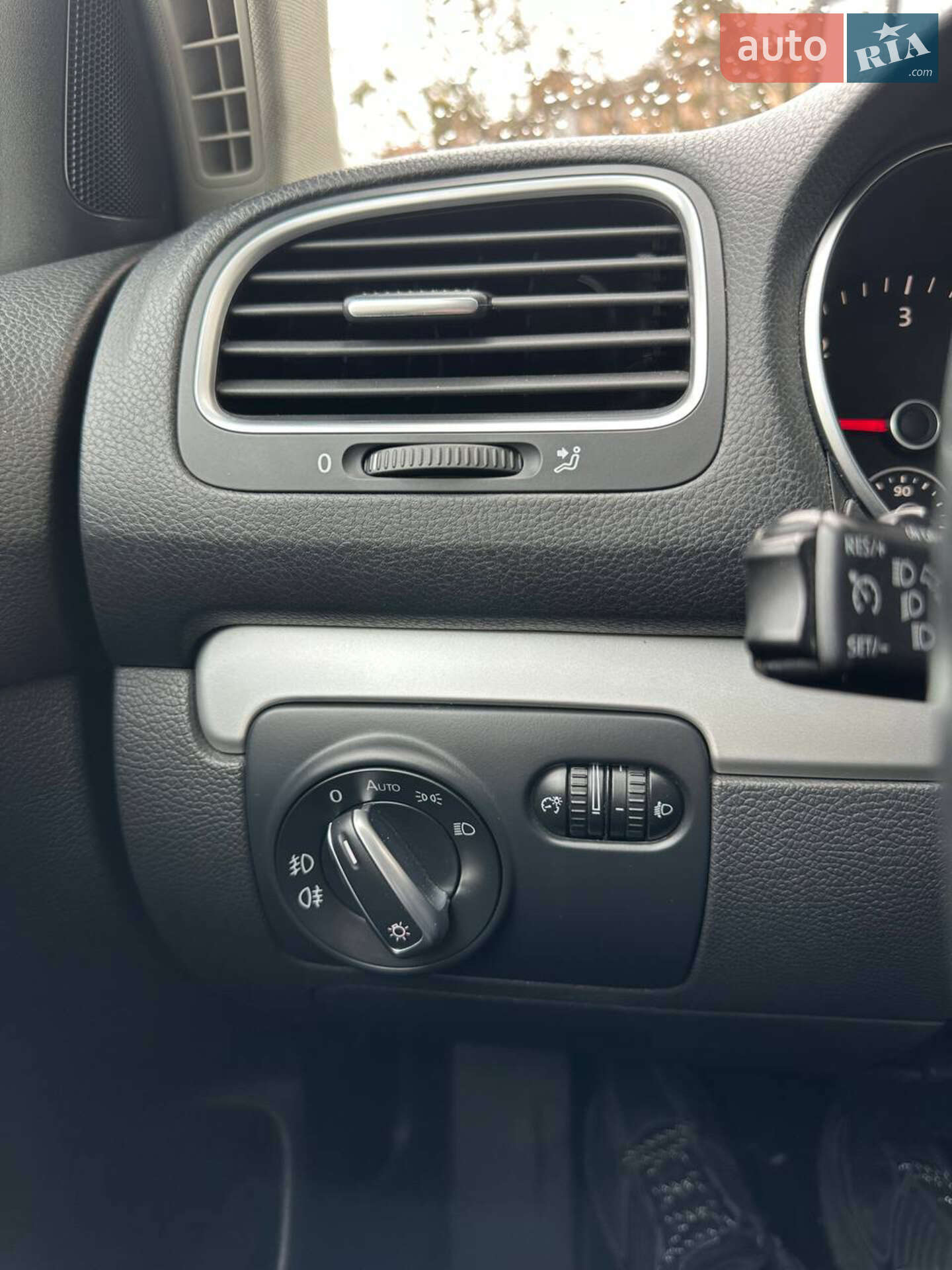 Volkswagen Golf 2010 VIN WVWZZZ1KZBM626112 фото оголошення 15 з 20