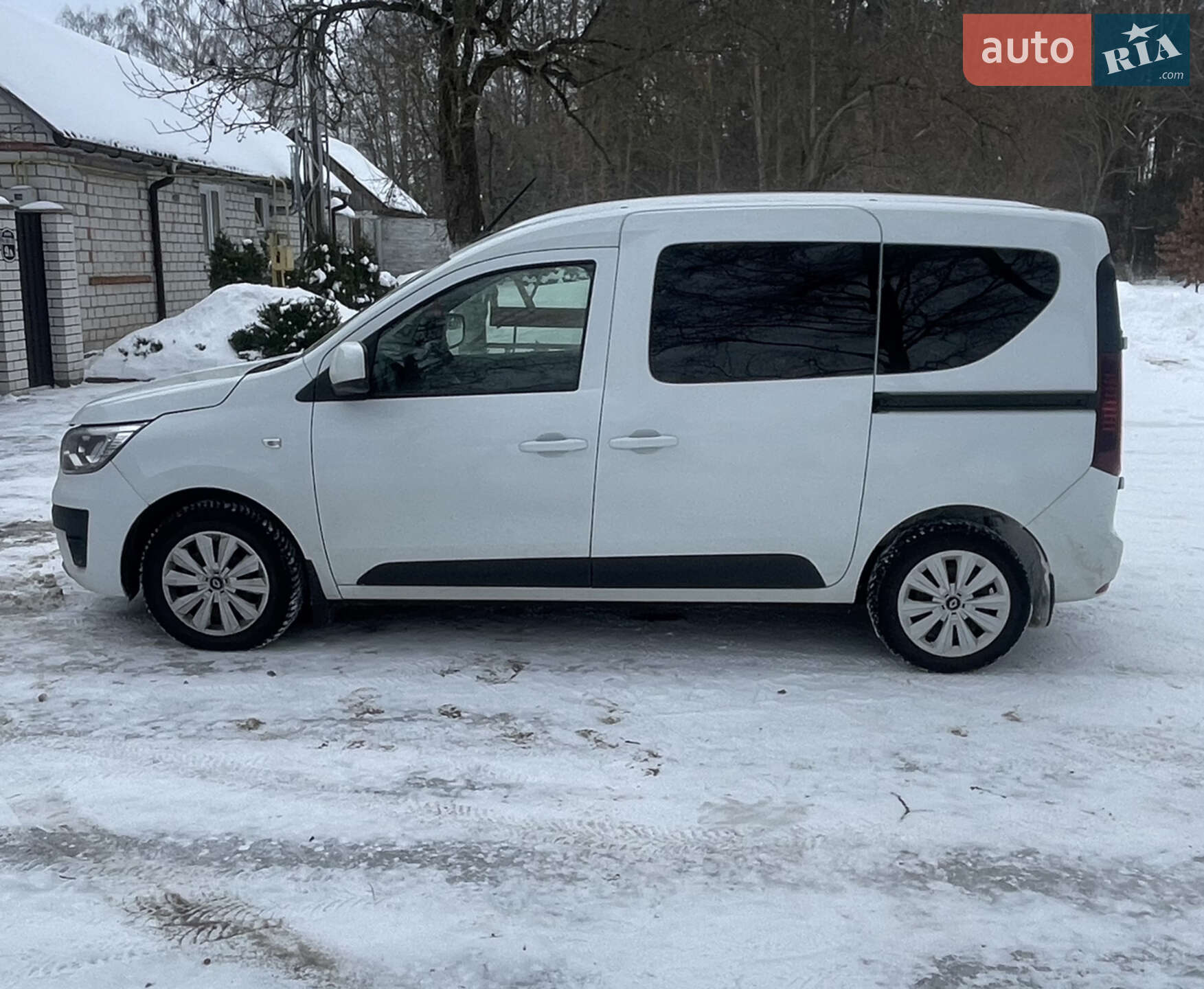 Renault Express 2022 VIN VF1RJK00669967201 фото оголошення 11 з 12