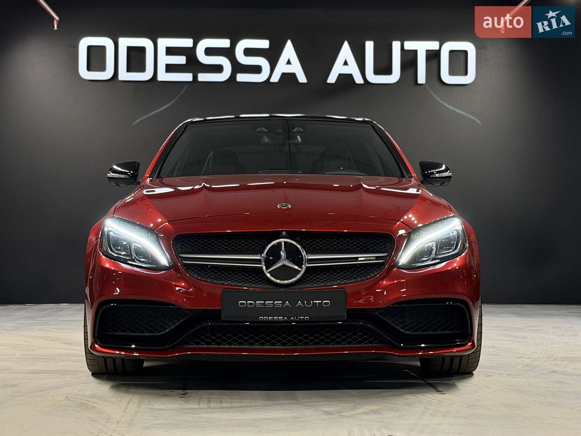 Mercedes-Benz C-Class 2017 VIN 55SWF8HB5JU252230 фото оголошення 3 з 37