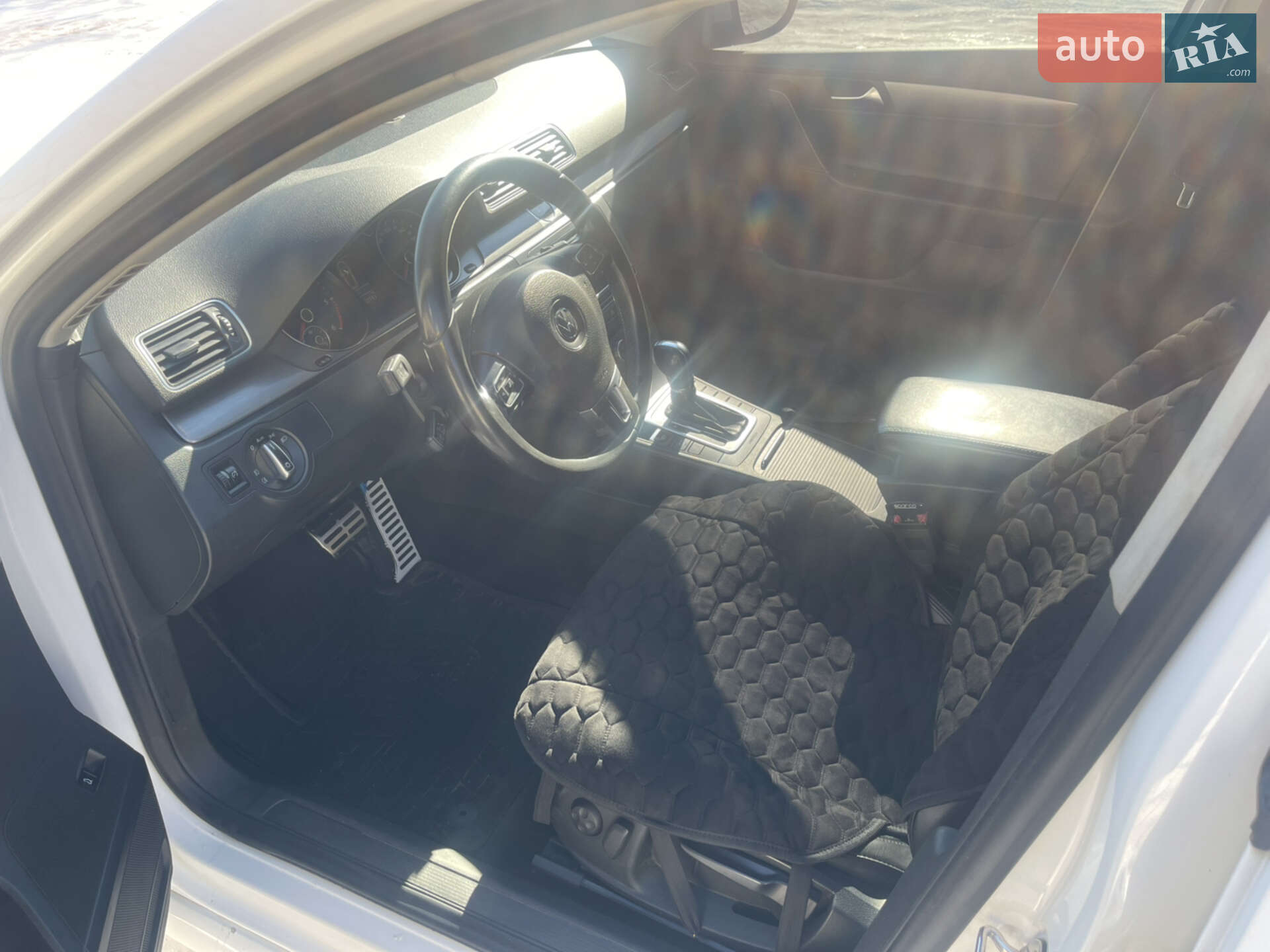 Volkswagen Passat 2013 VIN WVWZZZ3CZDE111387 фото оголошення 7 з 10